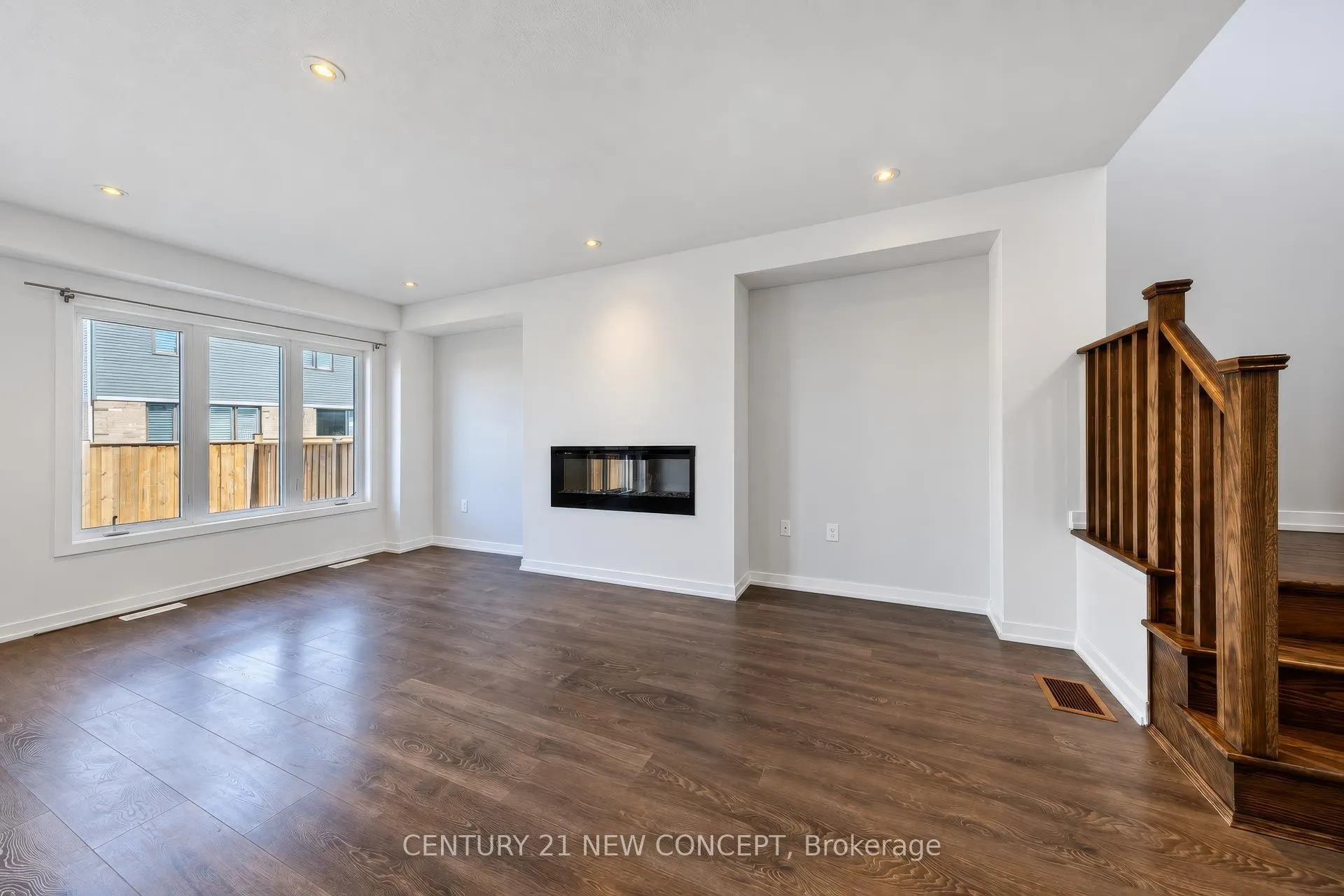 10 Scarletwood Street