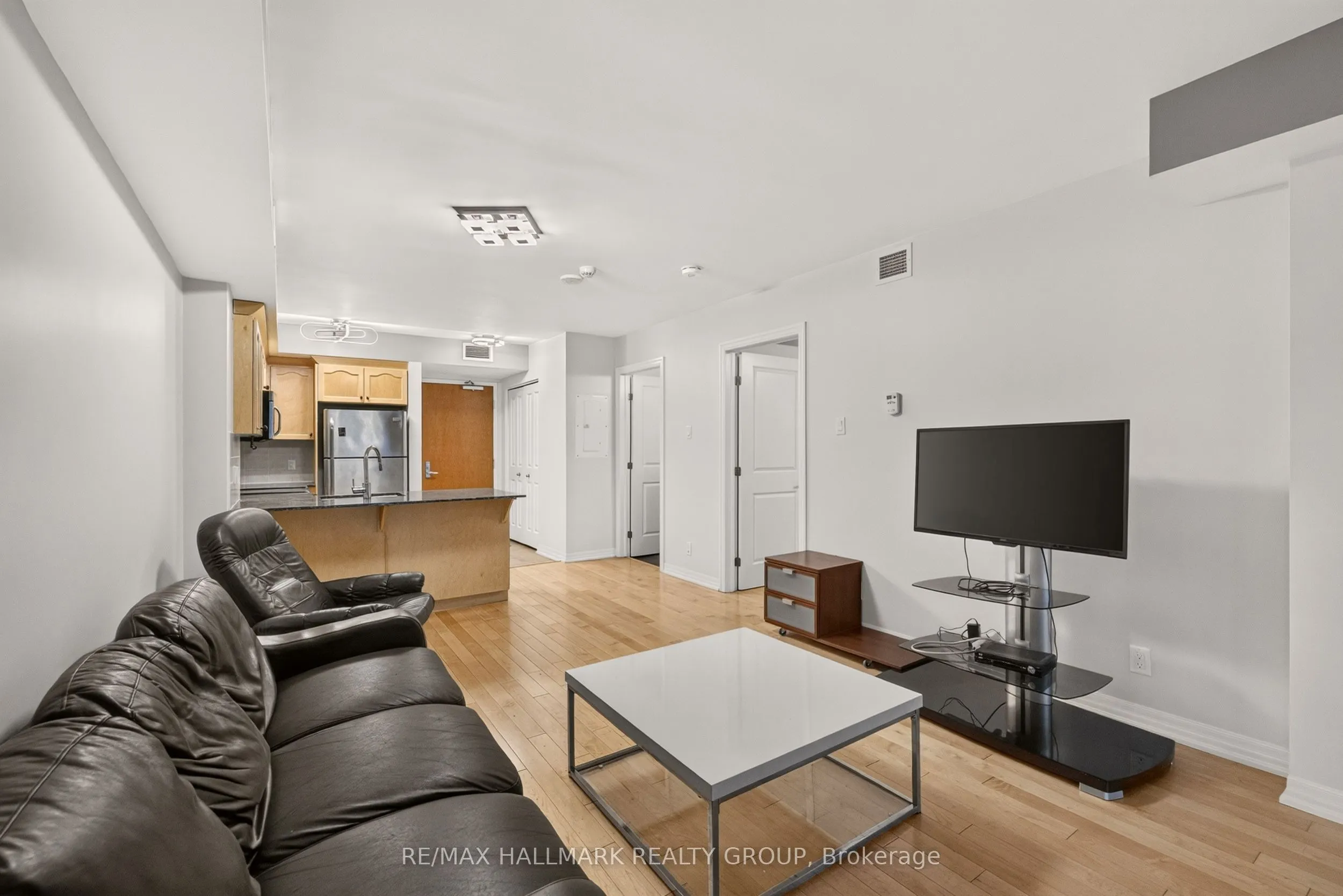 242 RIDEAU Street #506