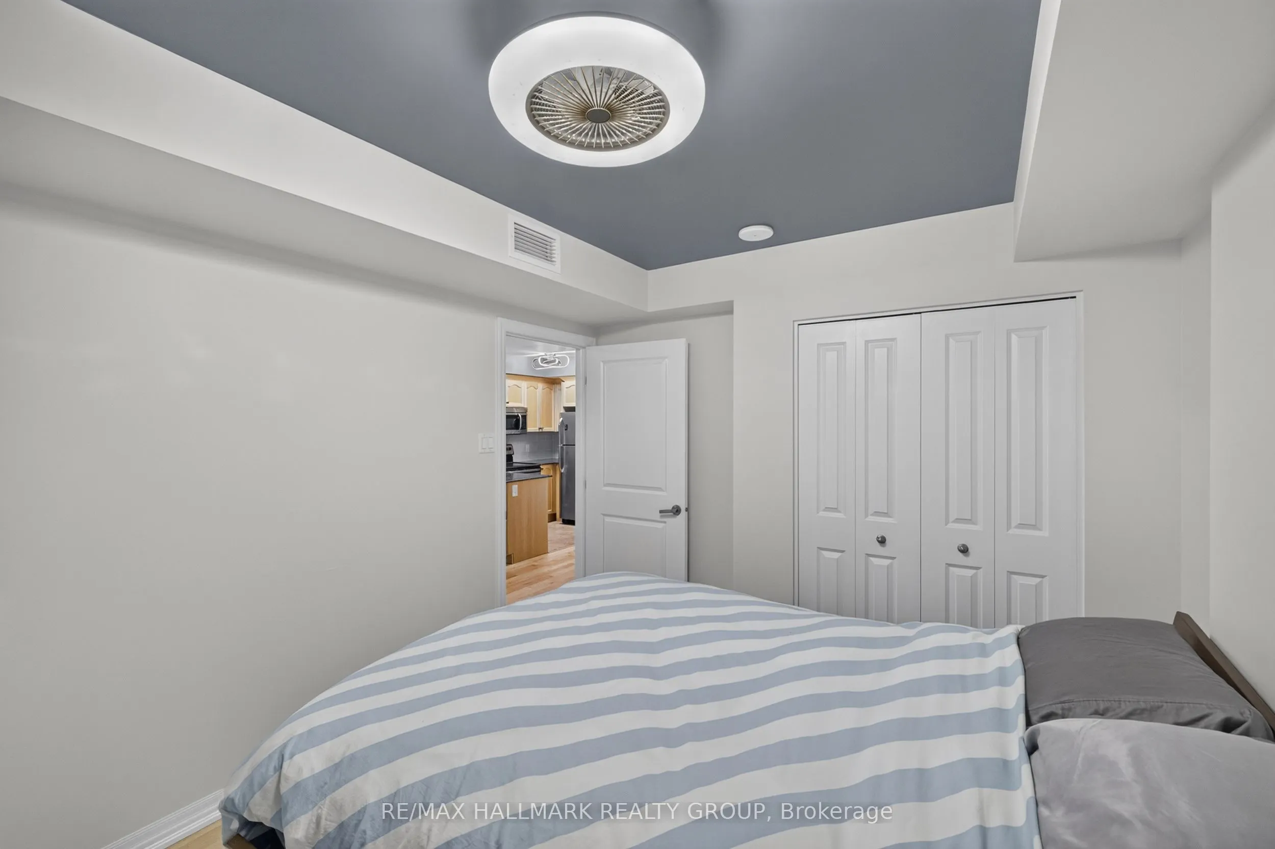 242 RIDEAU Street #506