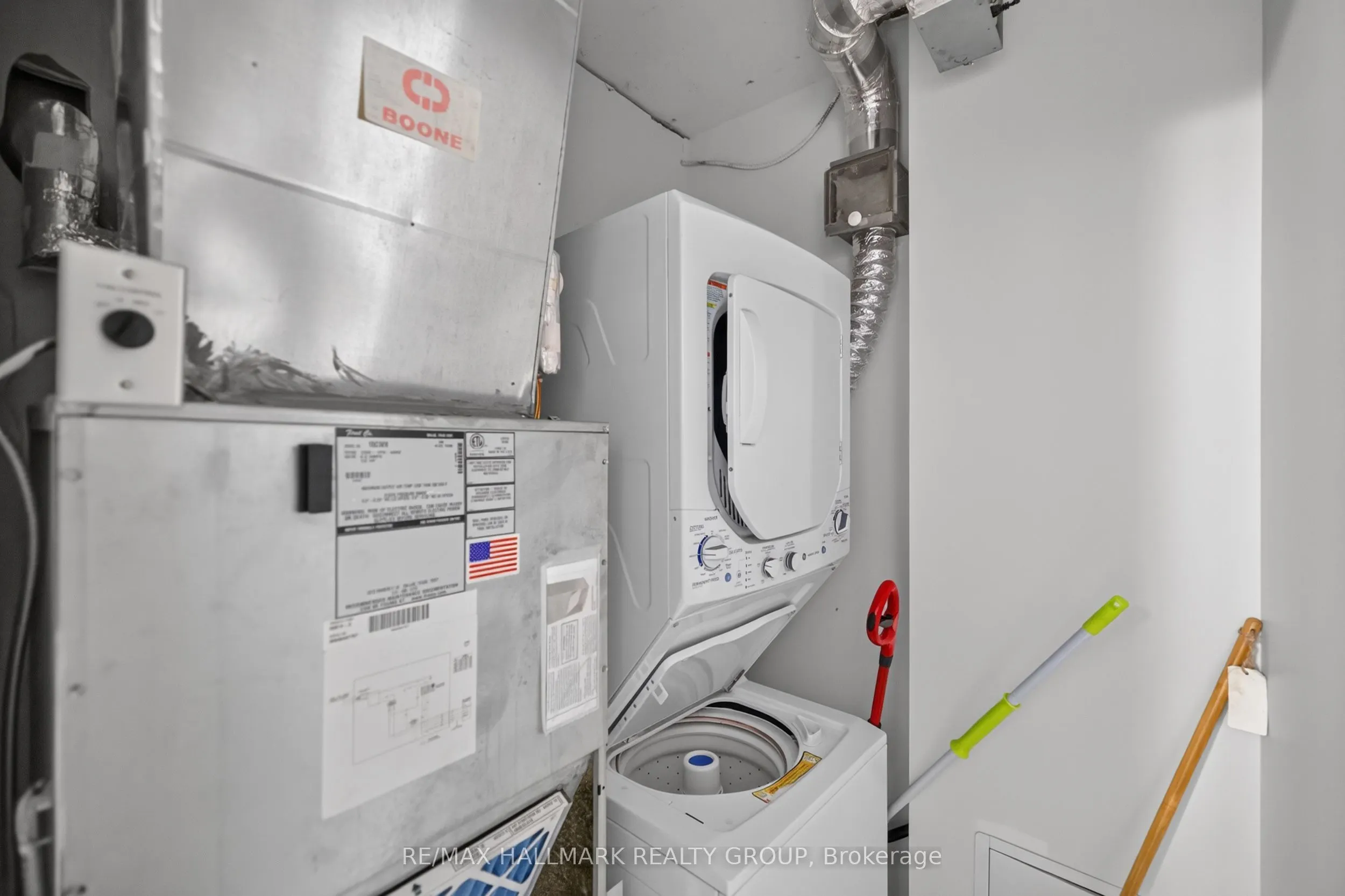 242 RIDEAU Street #506