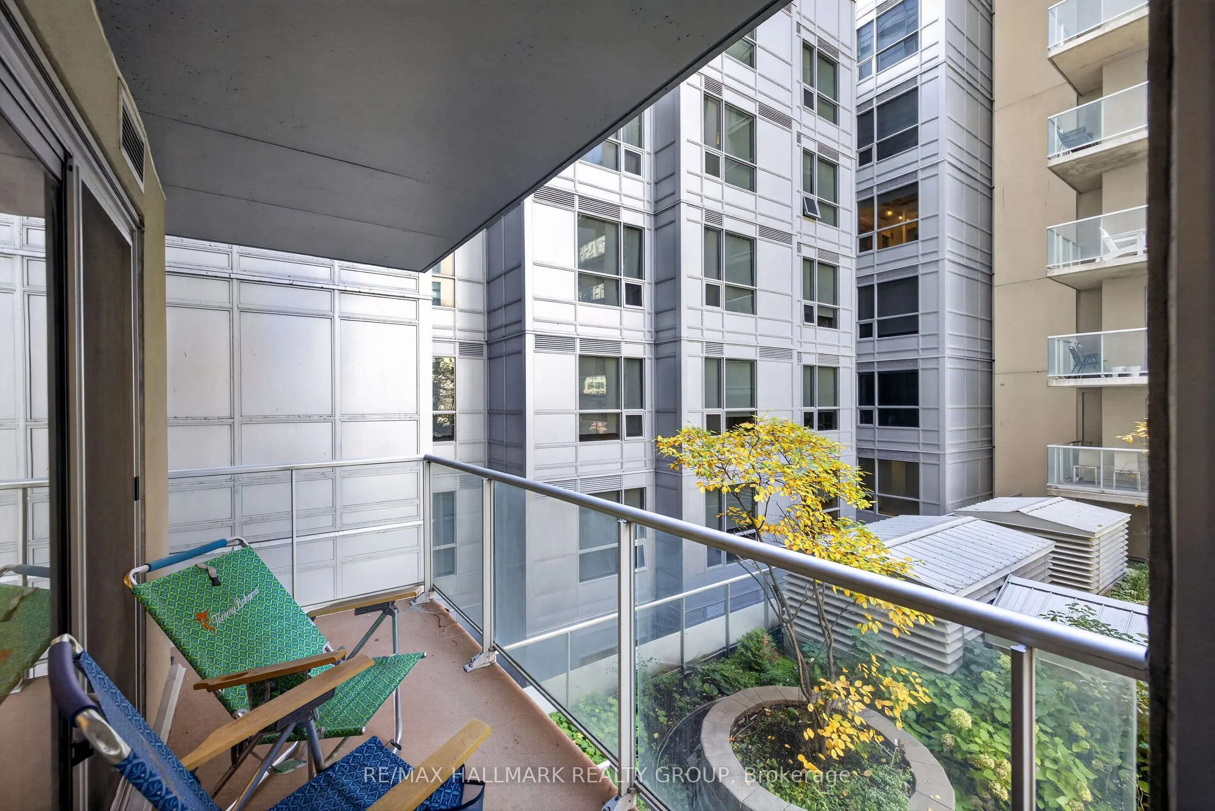 242 RIDEAU Street #506