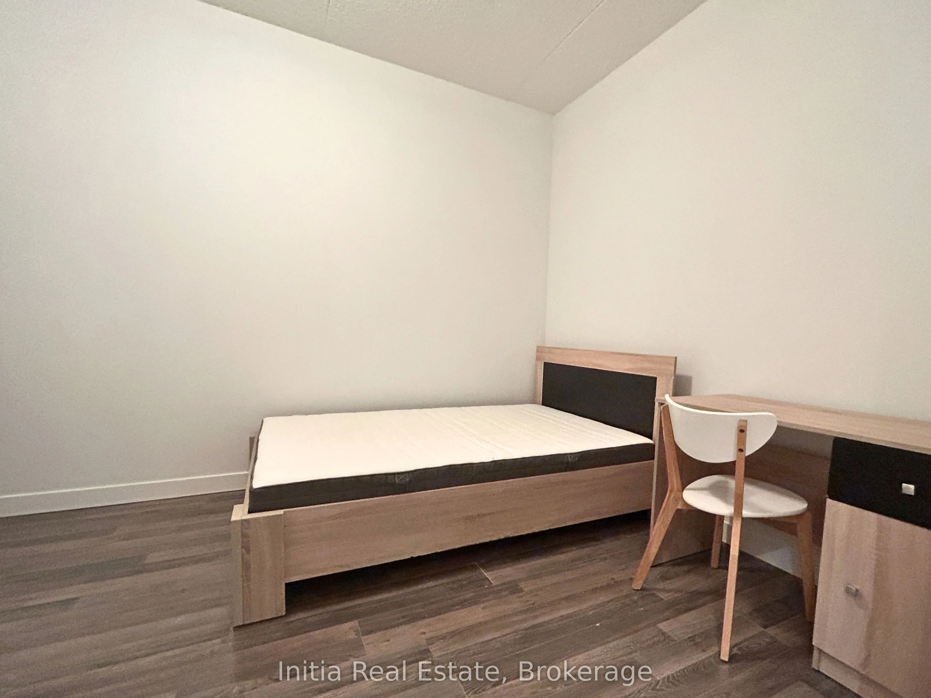 62 Balsam Street #B303