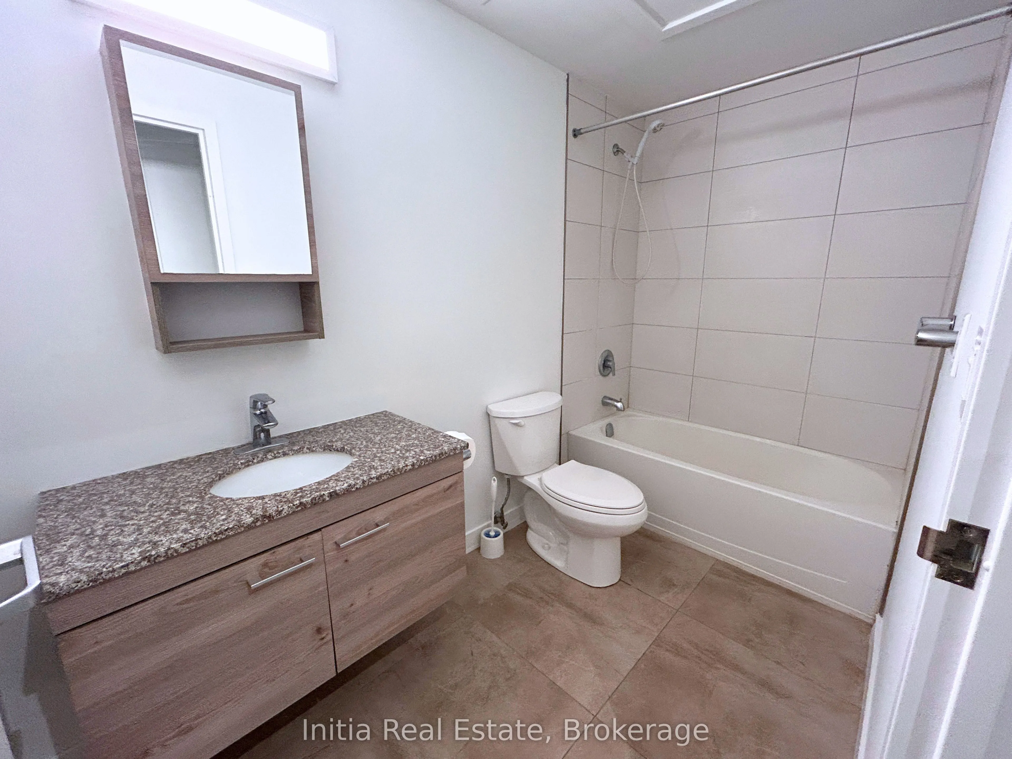 62 Balsam Street #B303