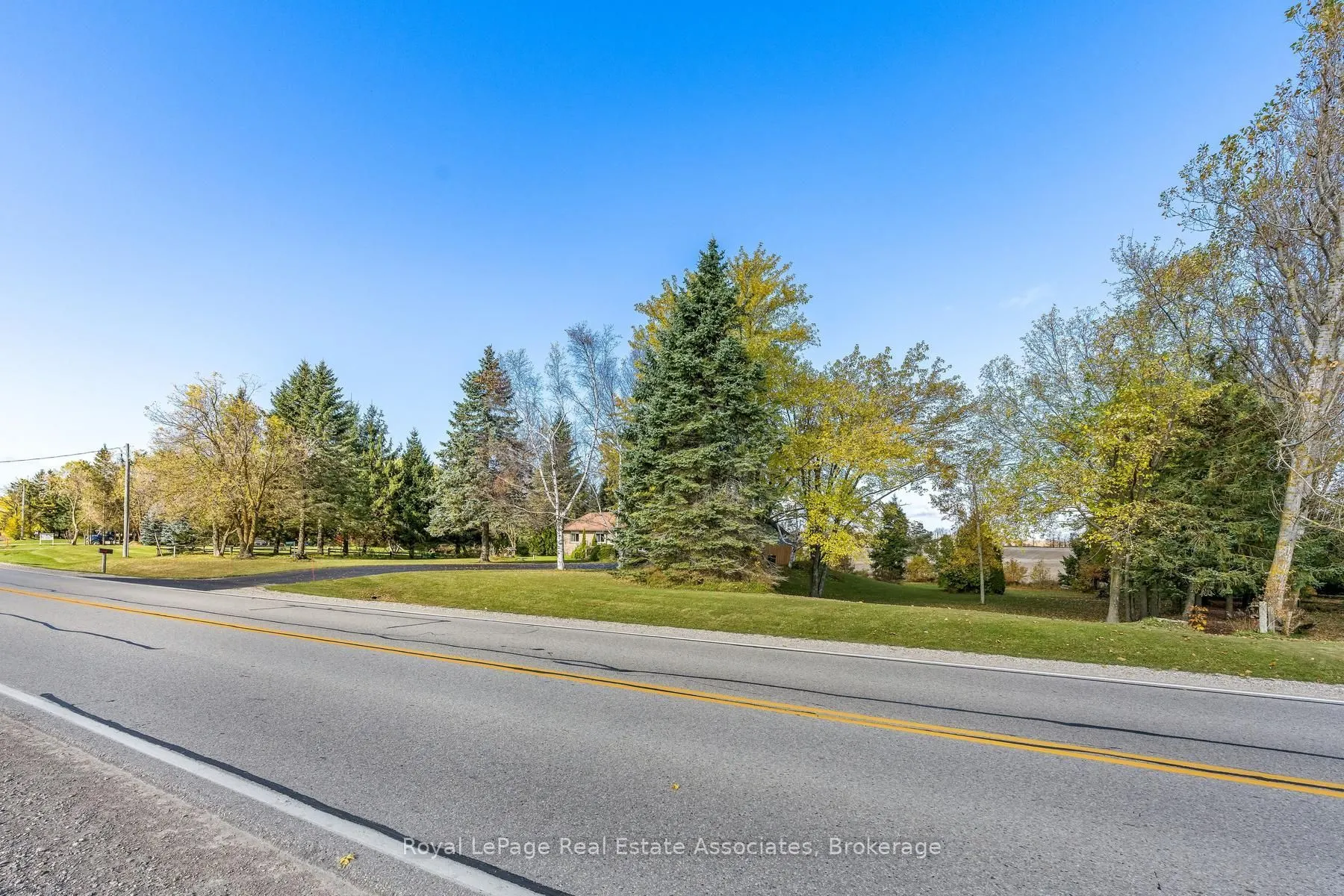 585349 County Road 17
