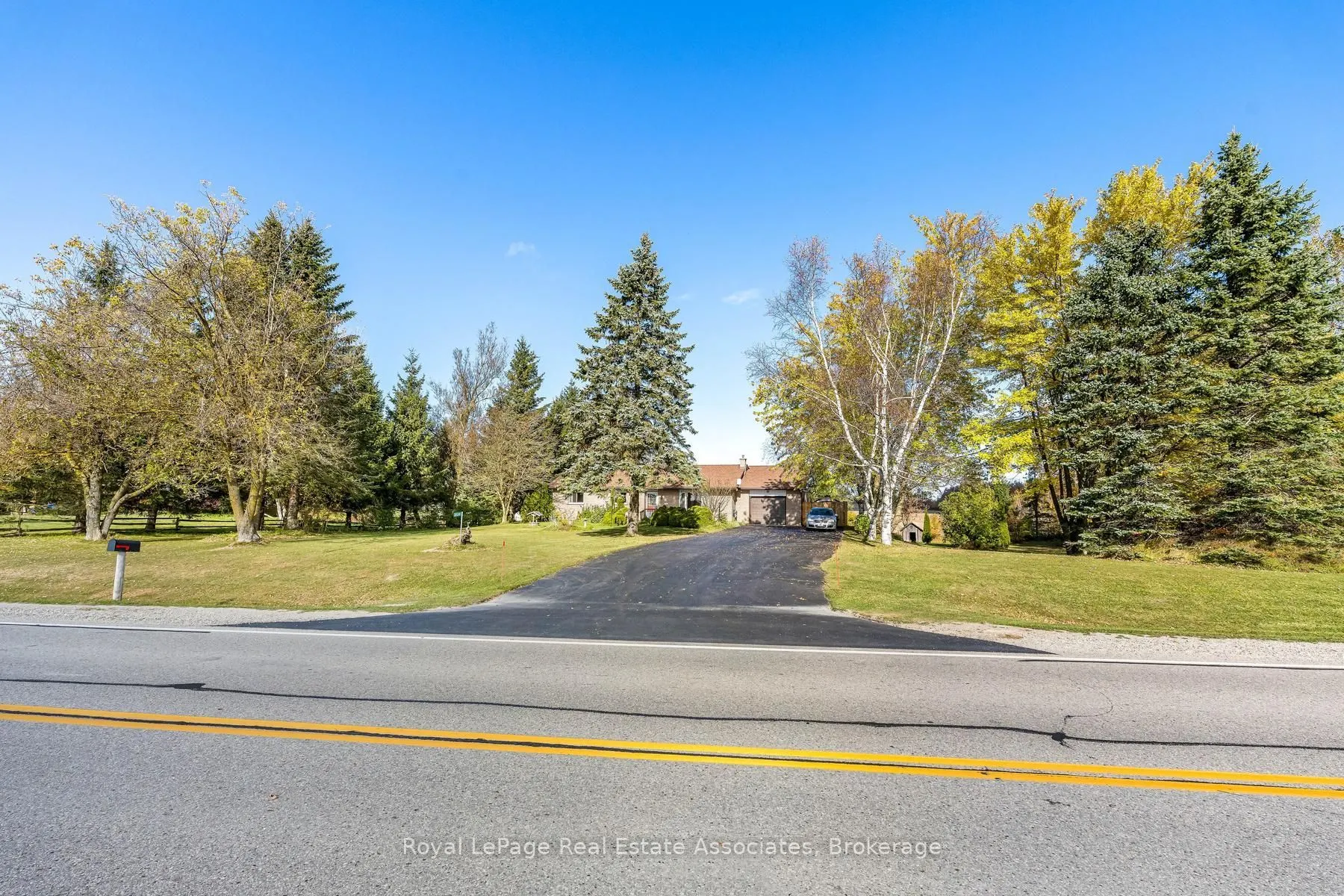 585349 County Road 17