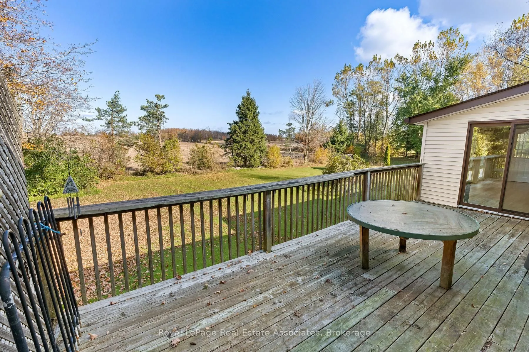 585349 County Road 17
