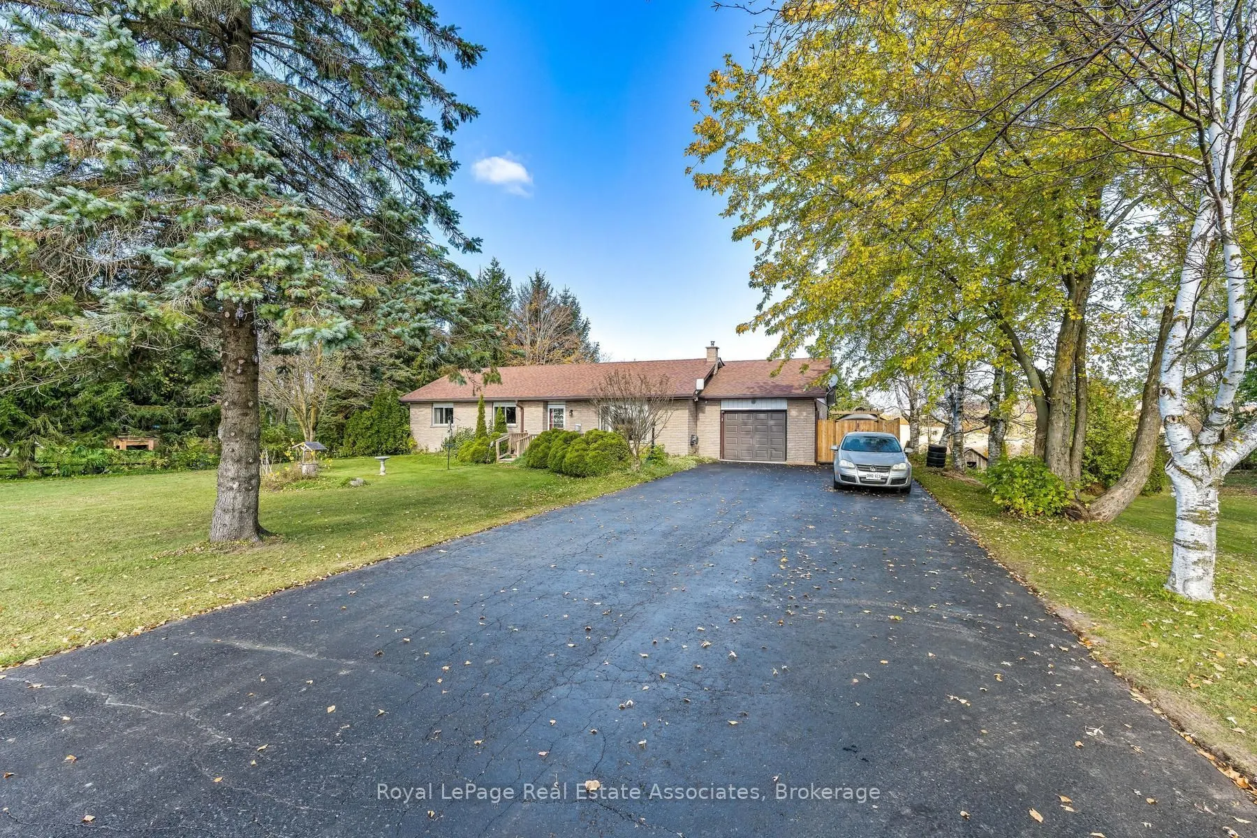 585349 County Road 17
