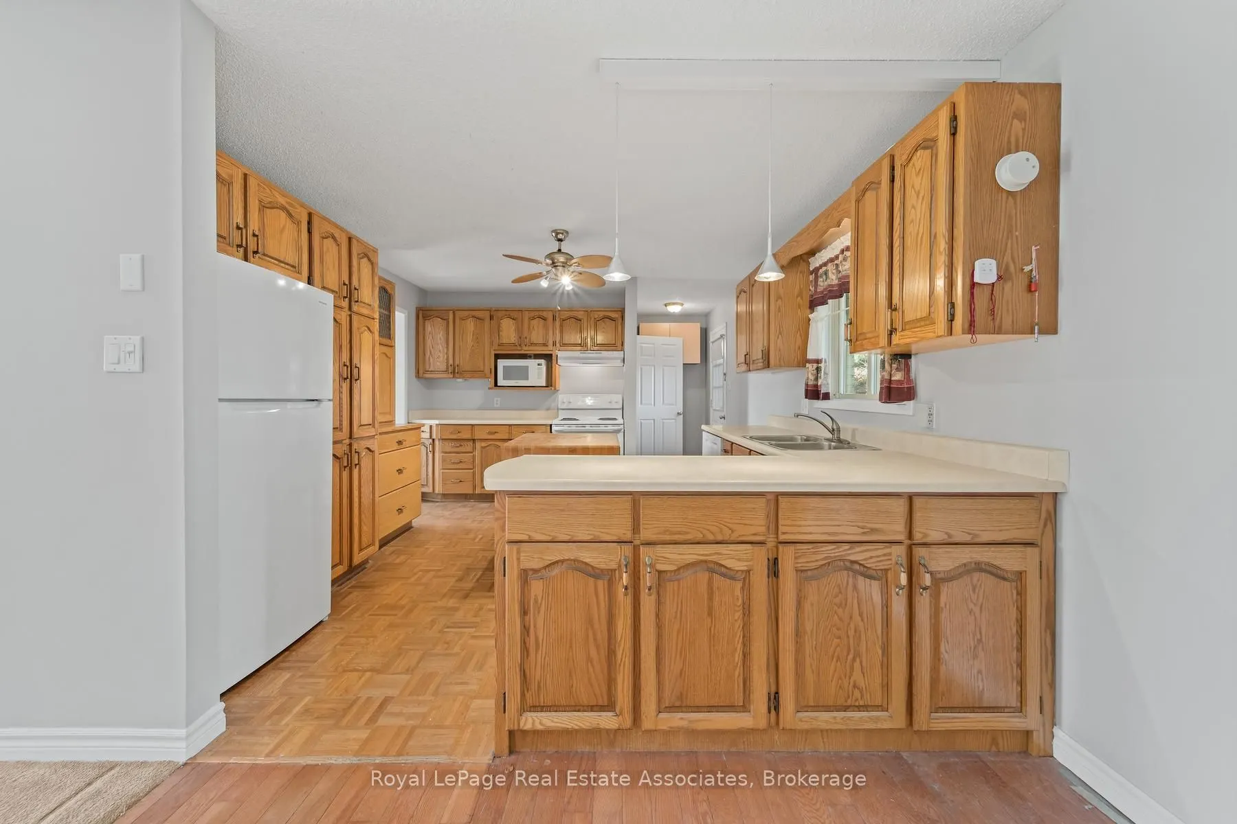 585349 County Road 17