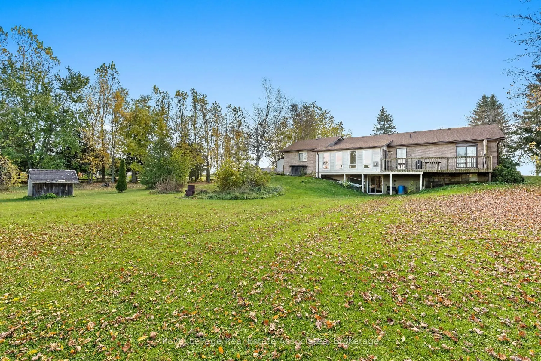 585349 County Road 17