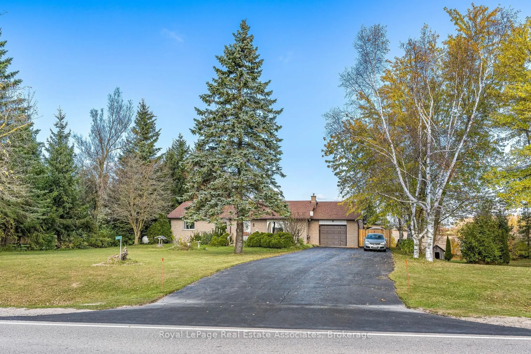585349 County Road 17