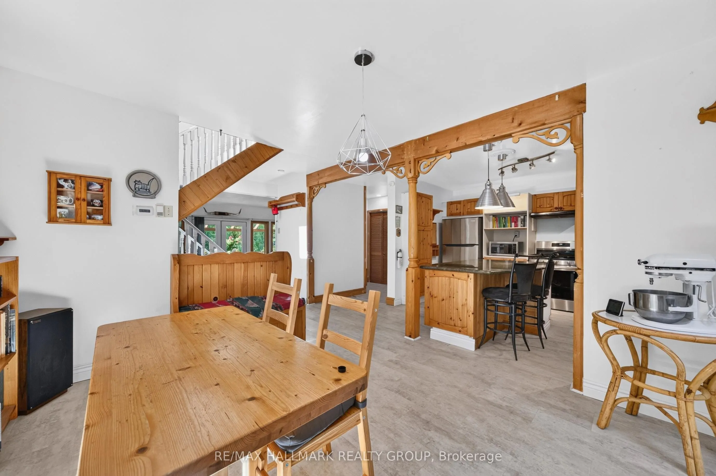 7524 Flewellyn Road