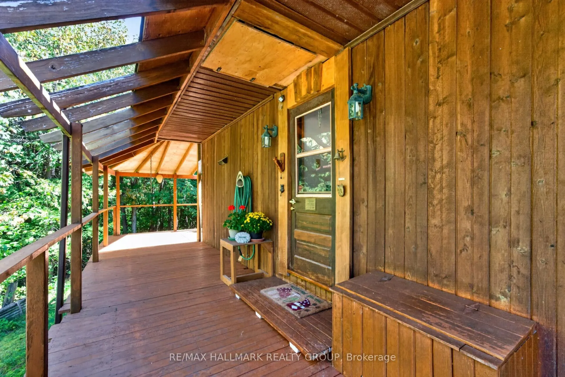 7524 Flewellyn Road