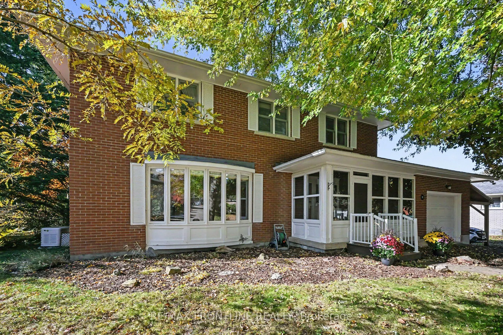 12 Glenview Crescent