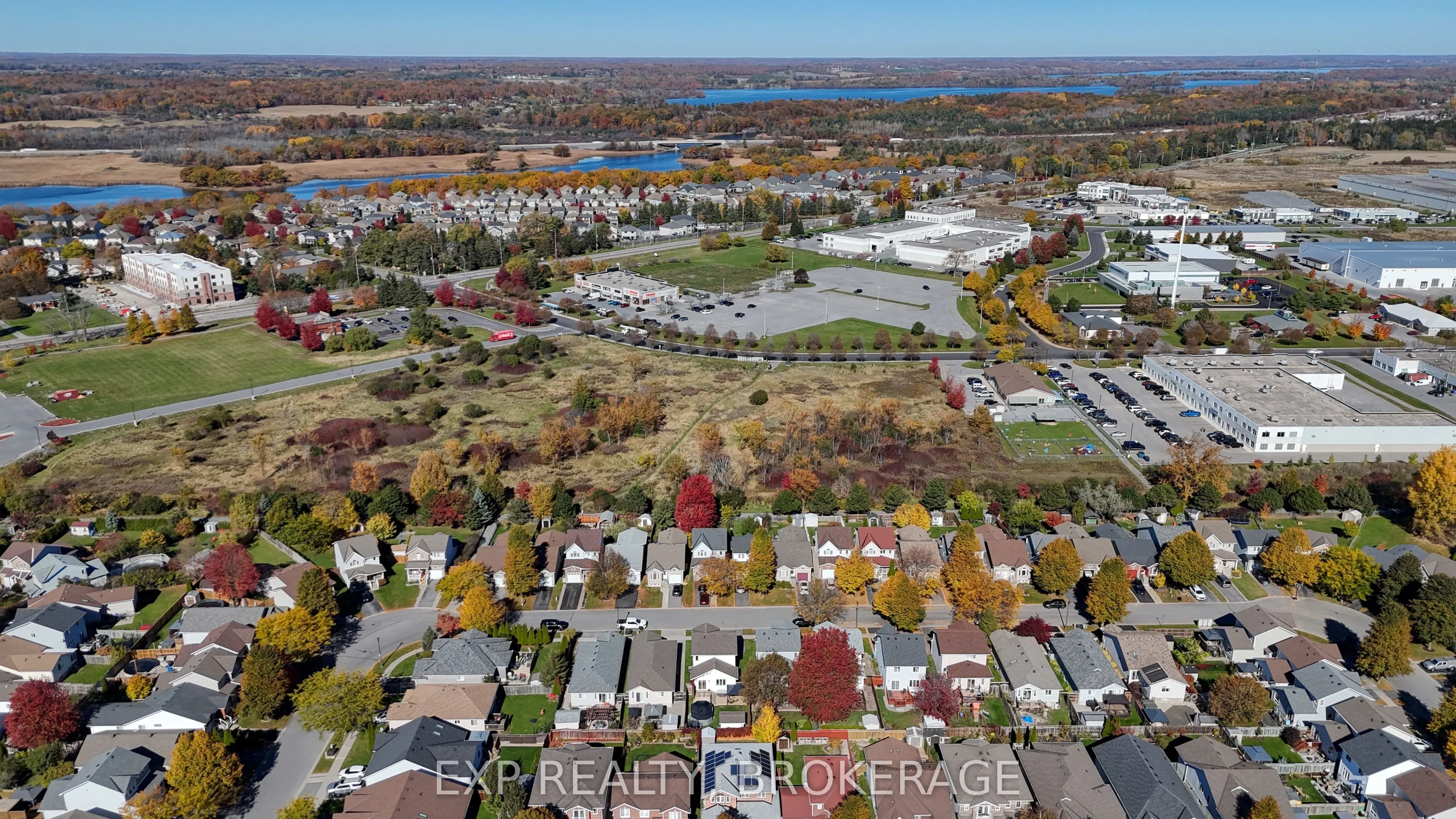975 RAINBOW Crescent