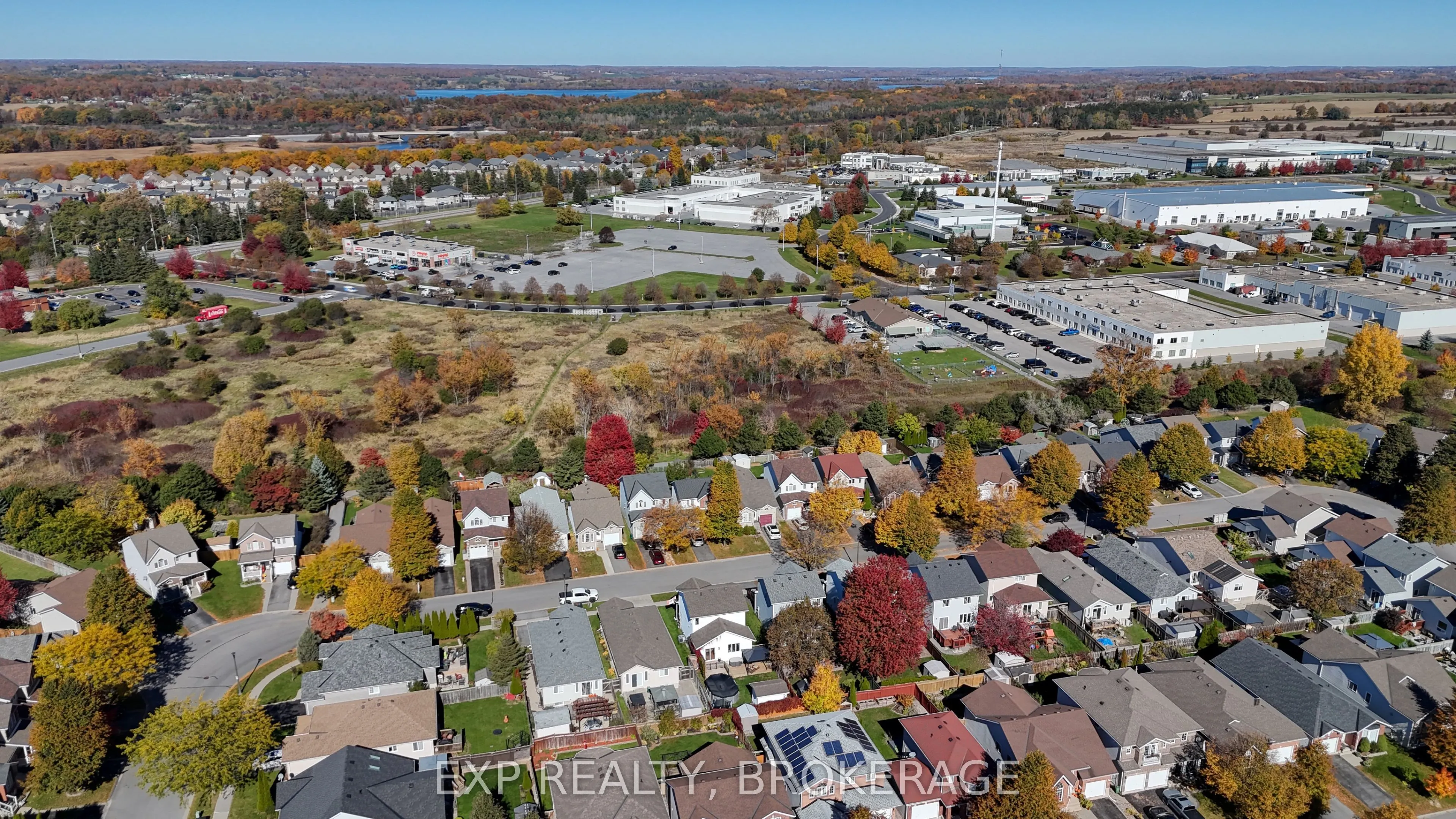 975 RAINBOW Crescent
