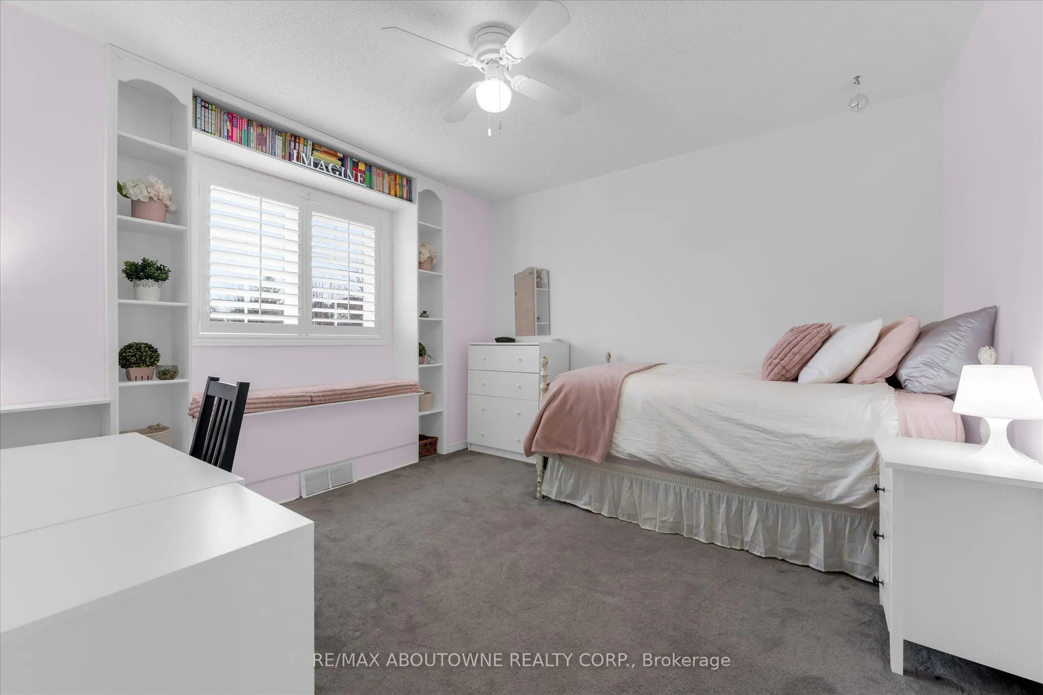 84 Fellowes Crescent