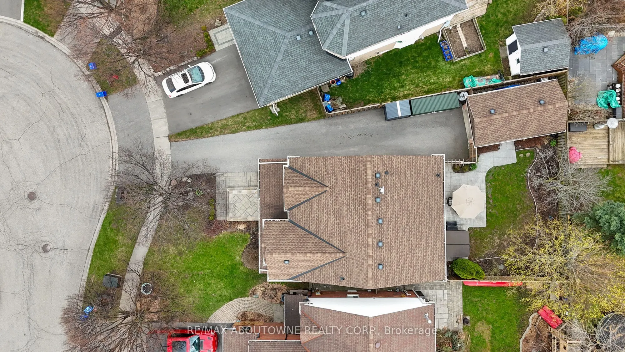 84 Fellowes Crescent