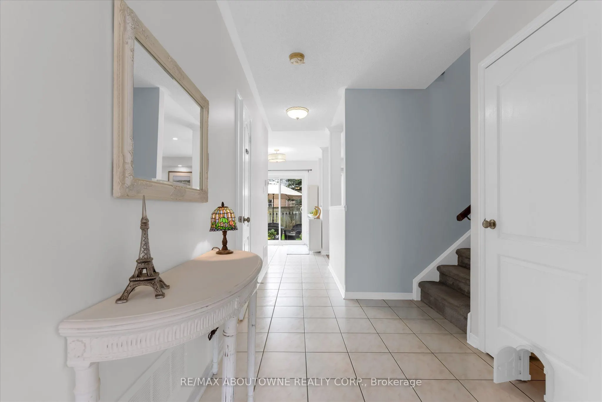 84 Fellowes Crescent