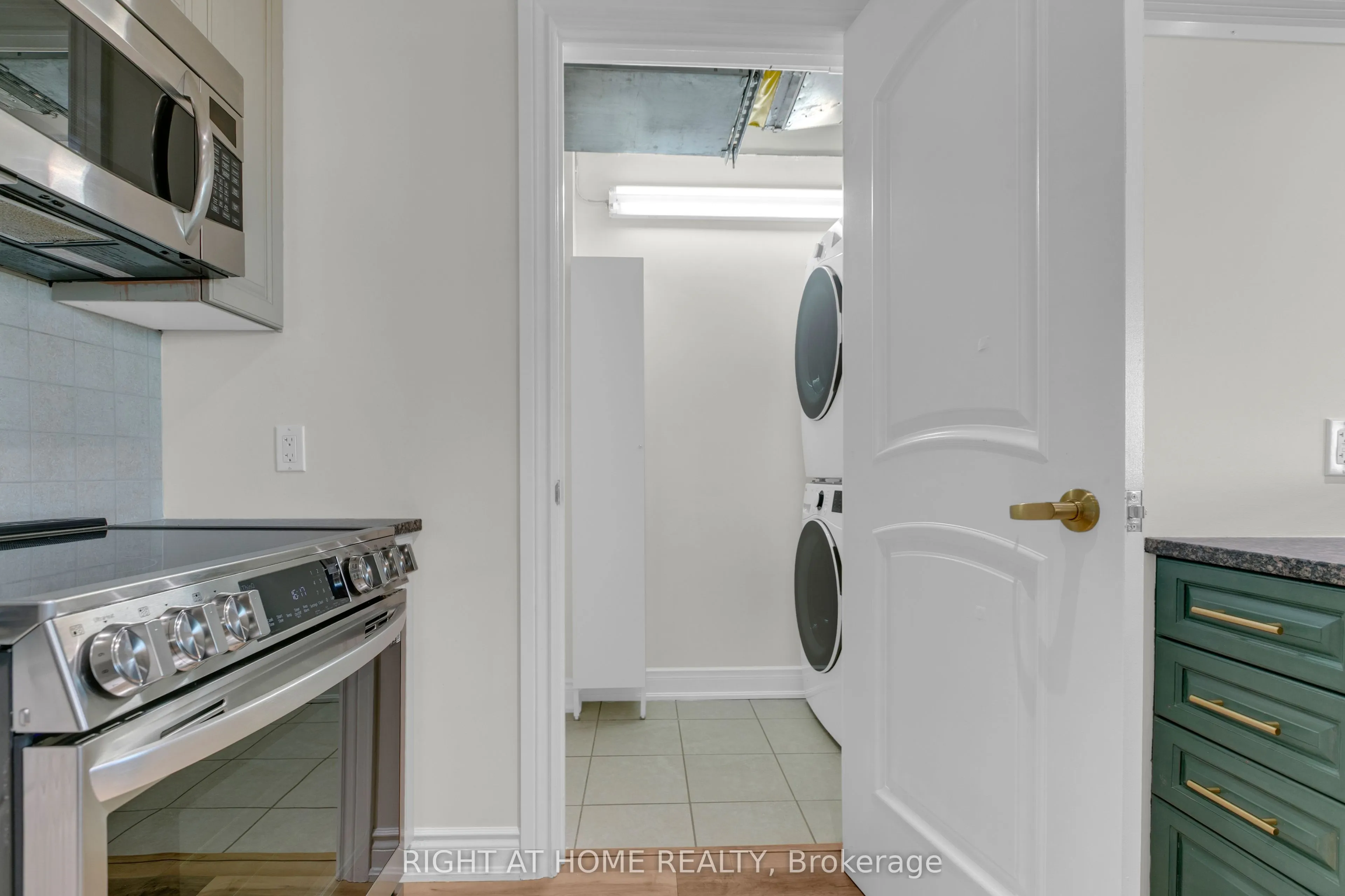 100 Inlet Private #1506