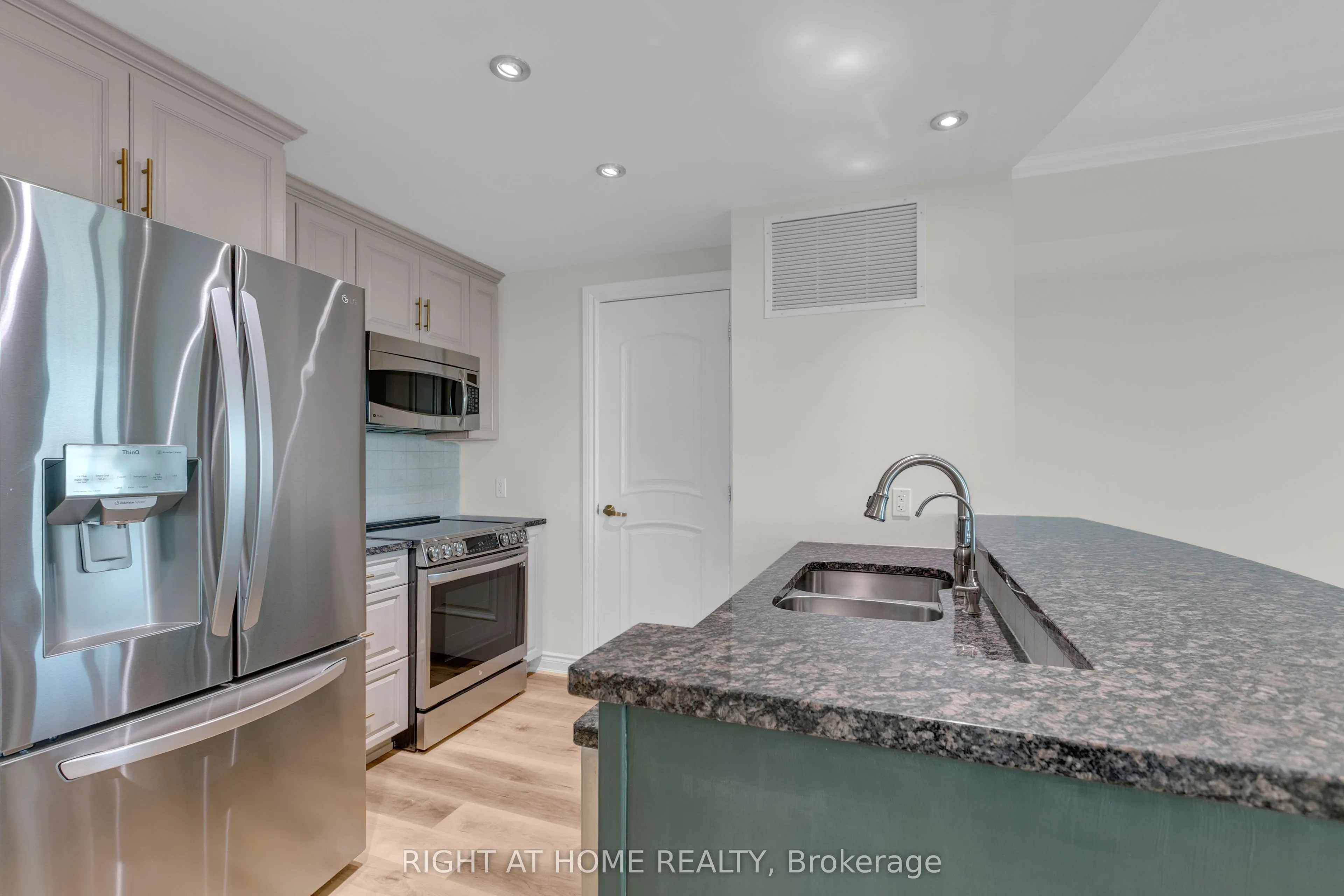 100 Inlet Private #1506