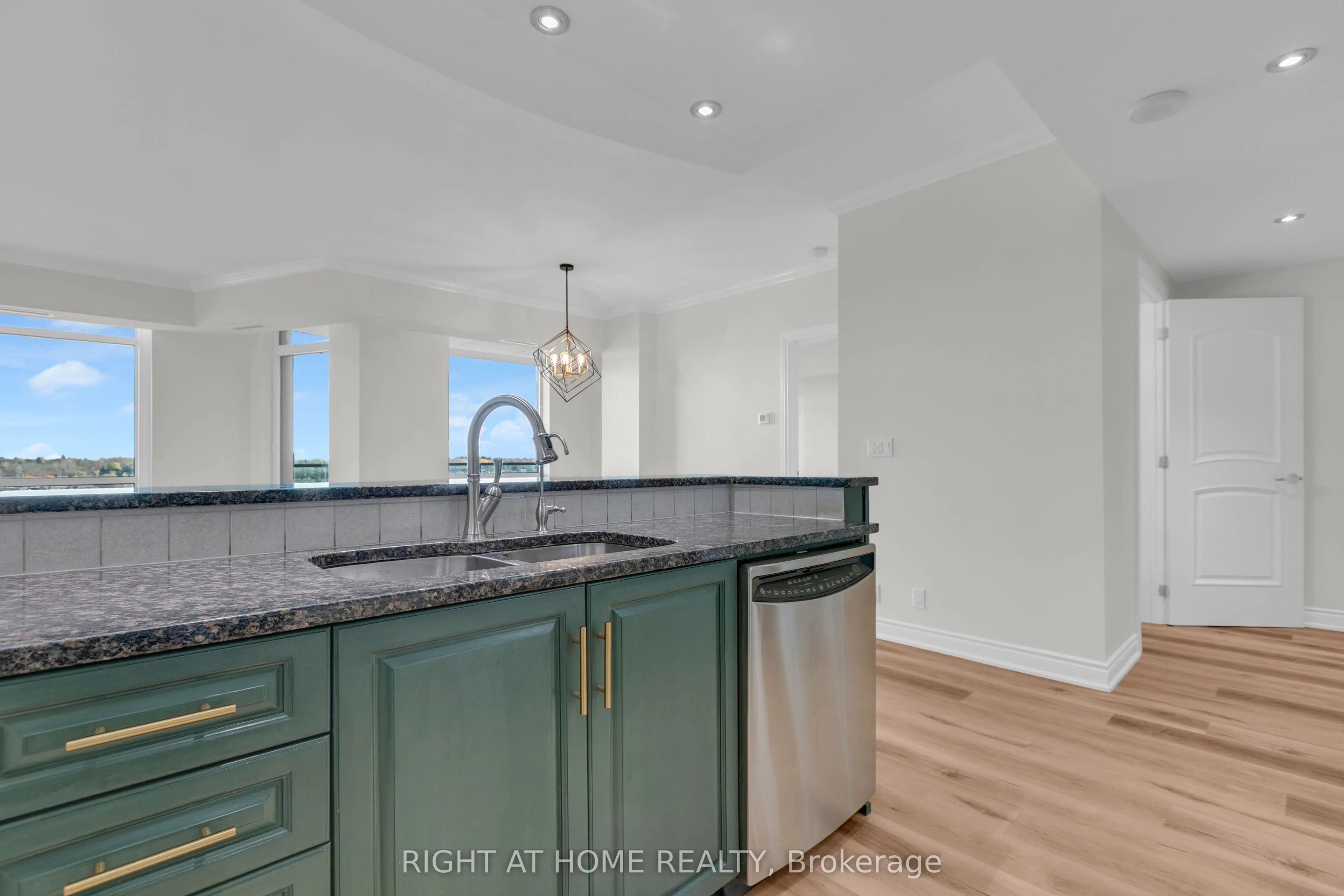 100 Inlet Private #1506