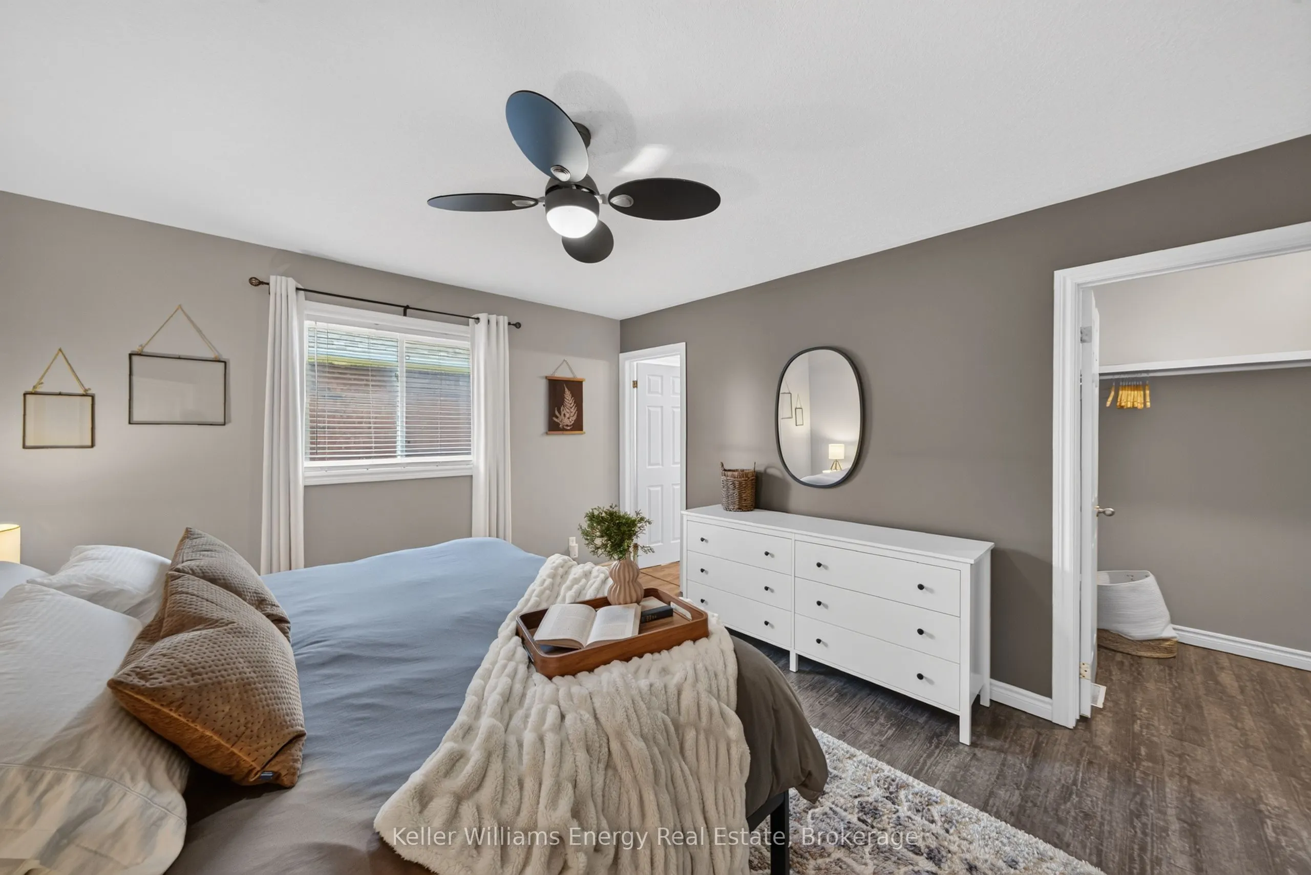 53 Lake Breeze Court