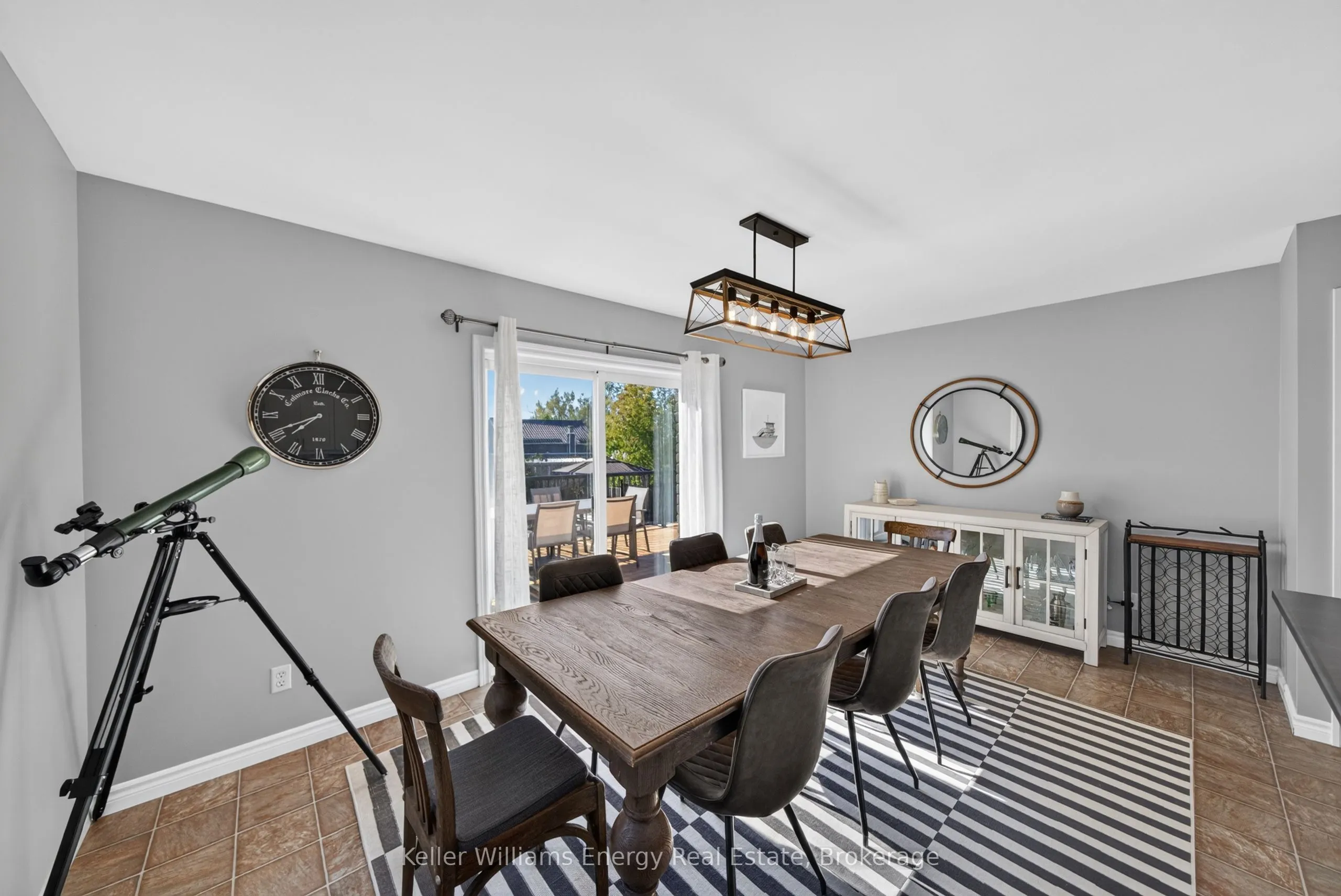 53 Lake Breeze Court
