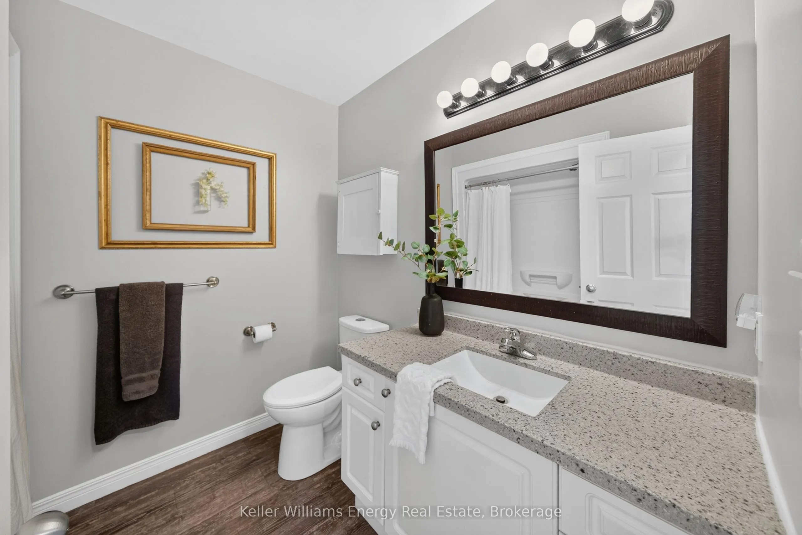 53 Lake Breeze Court