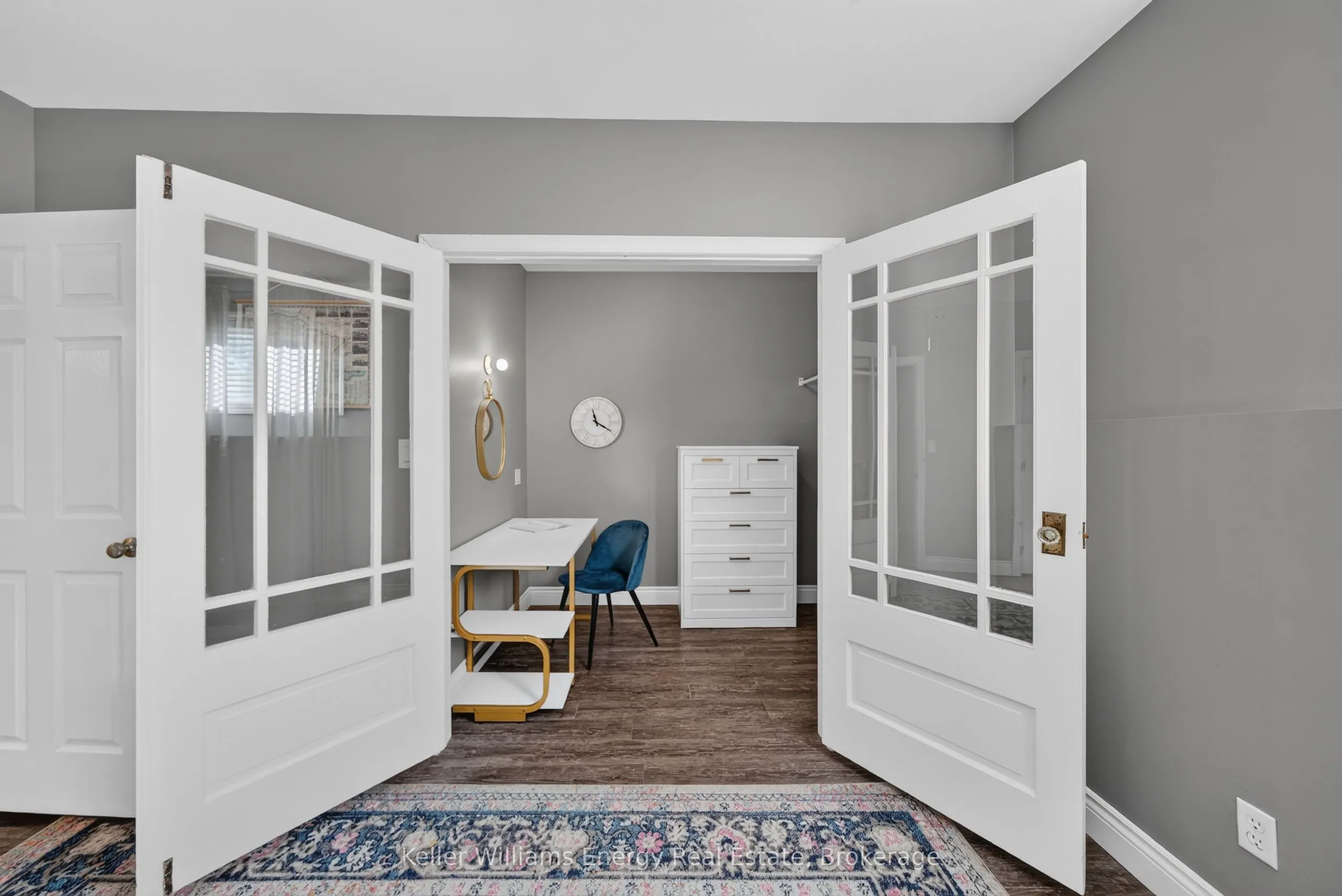 53 Lake Breeze Court