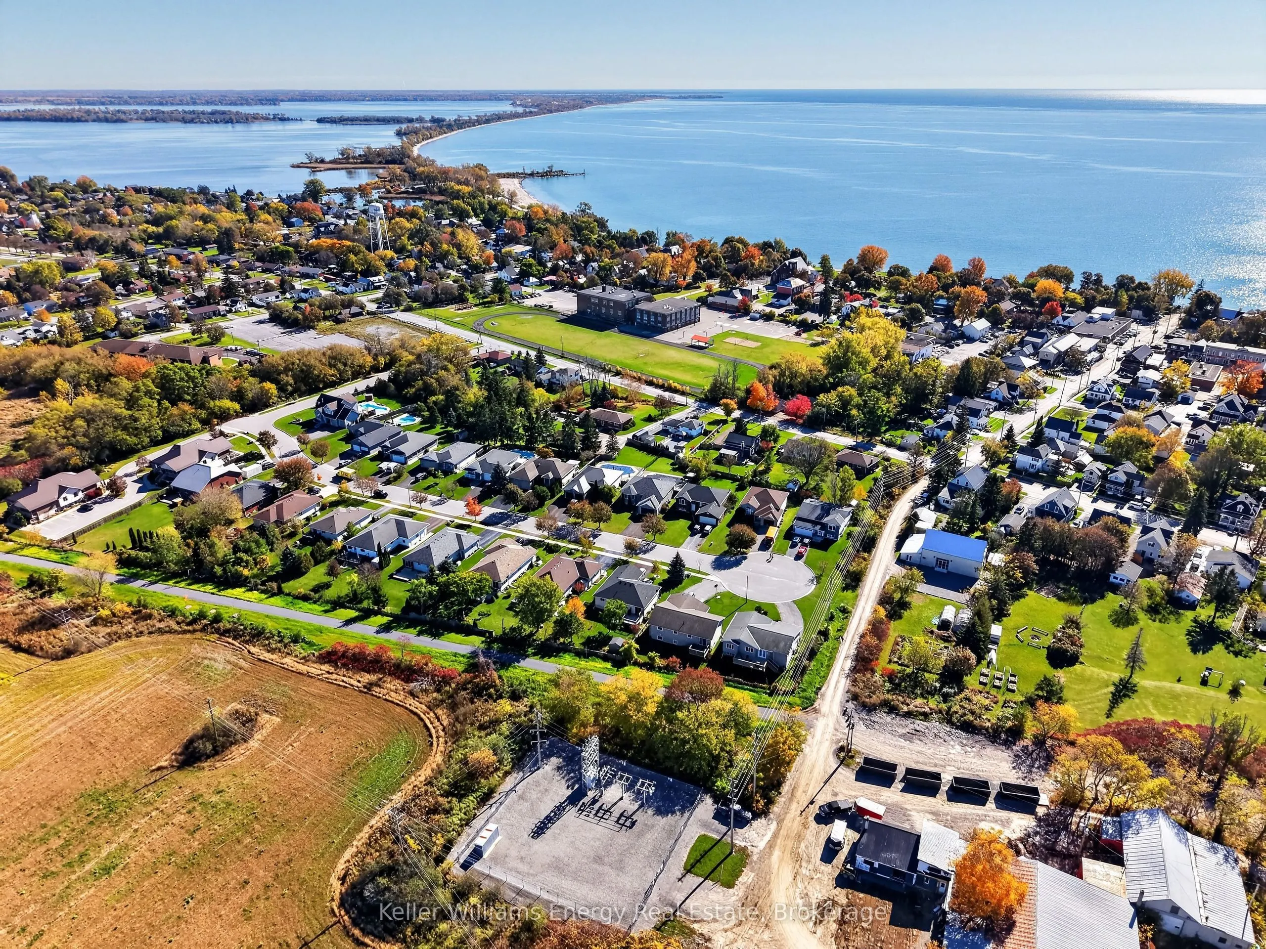 53 Lake Breeze Court