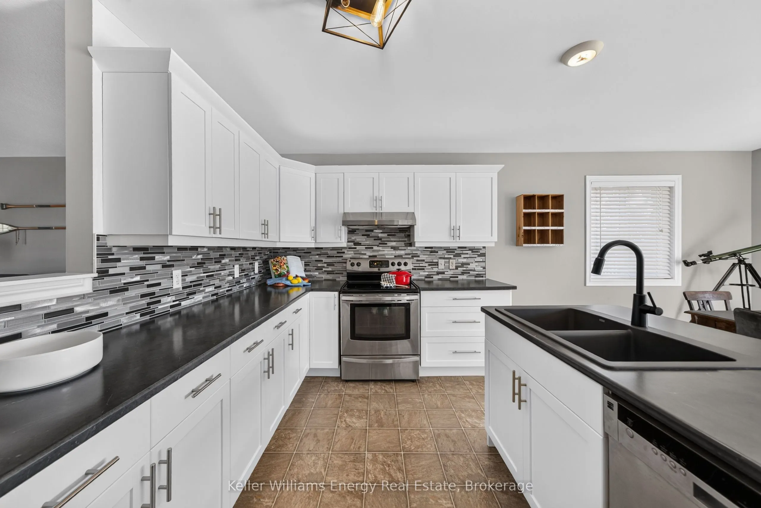 53 Lake Breeze Court