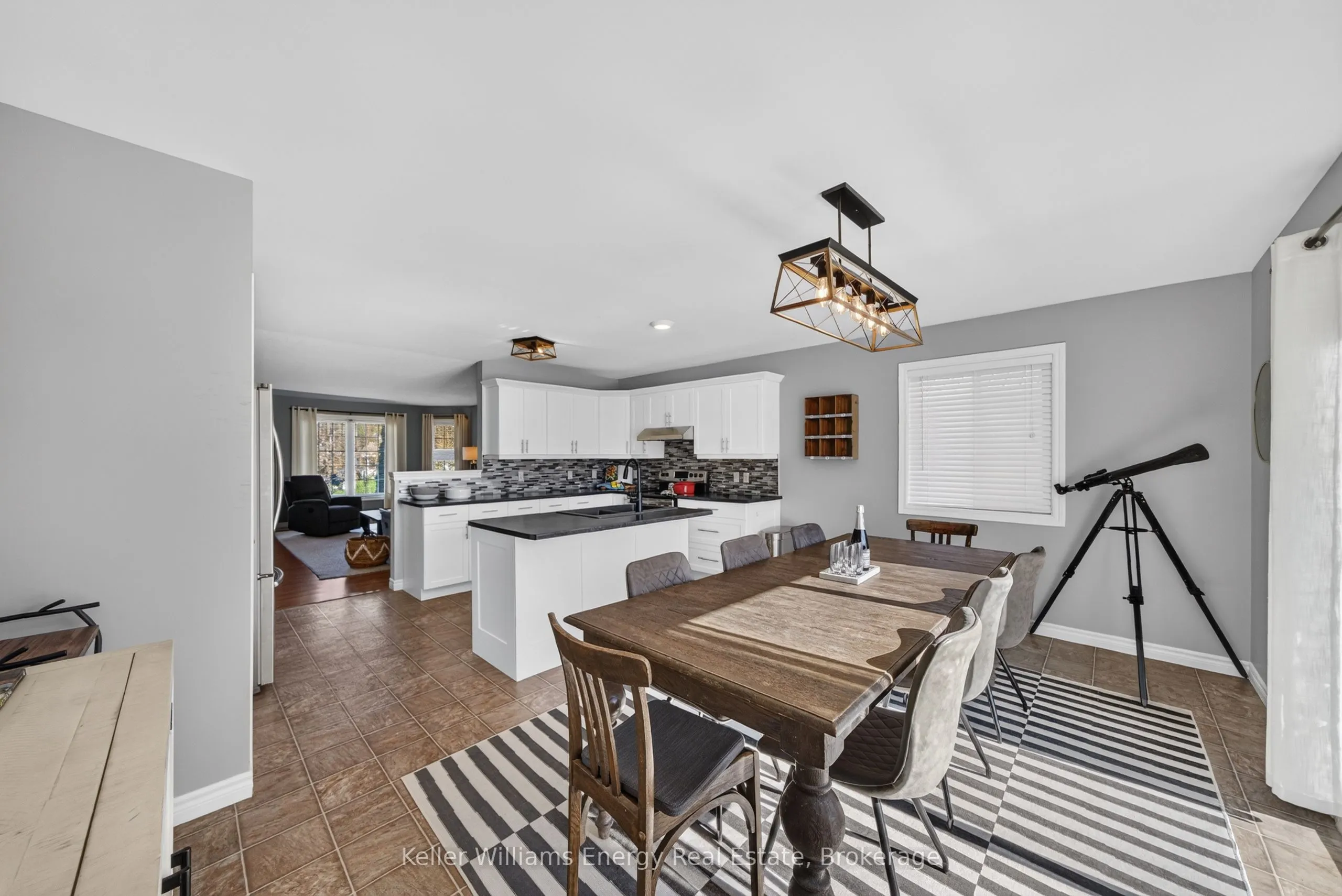 53 Lake Breeze Court