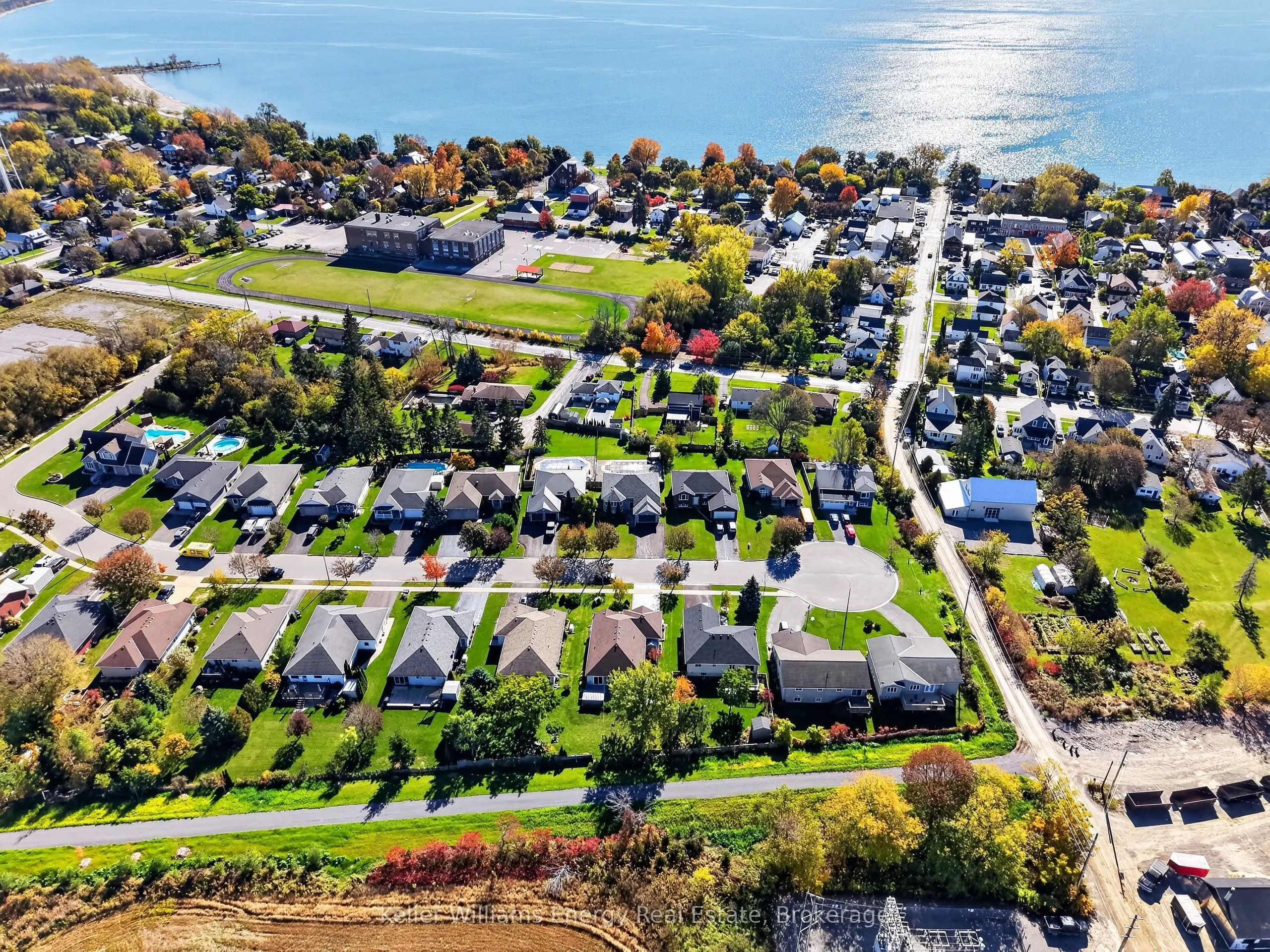 53 Lake Breeze Court