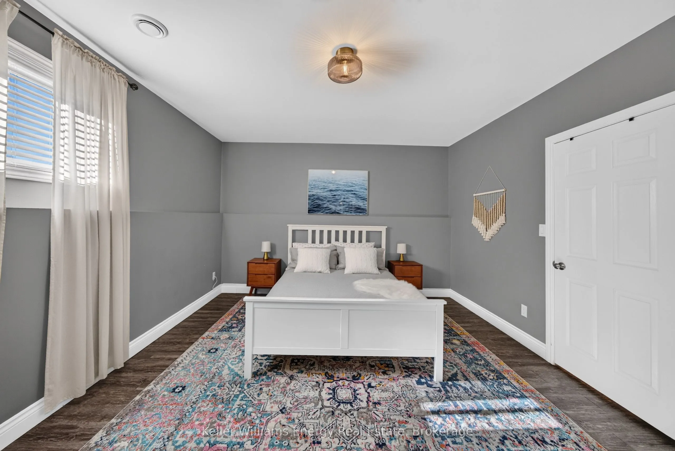 53 Lake Breeze Court