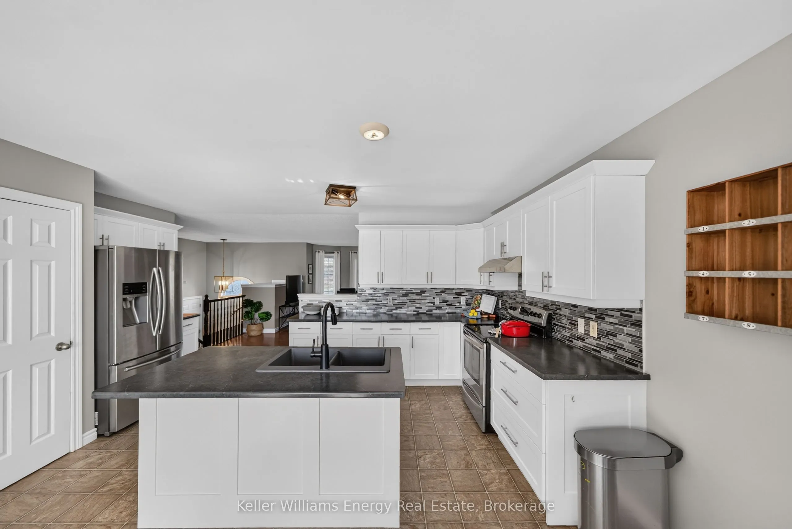 53 Lake Breeze Court