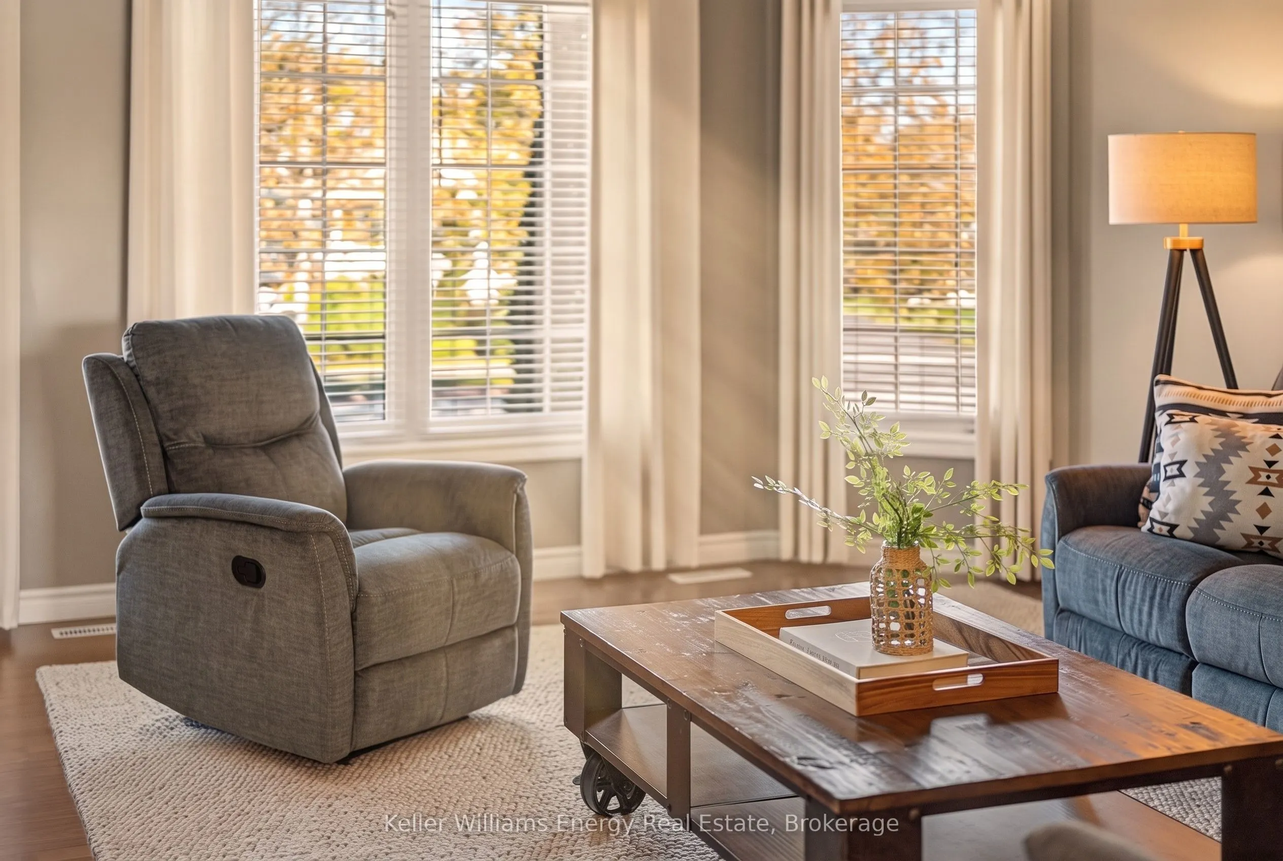 53 Lake Breeze Court