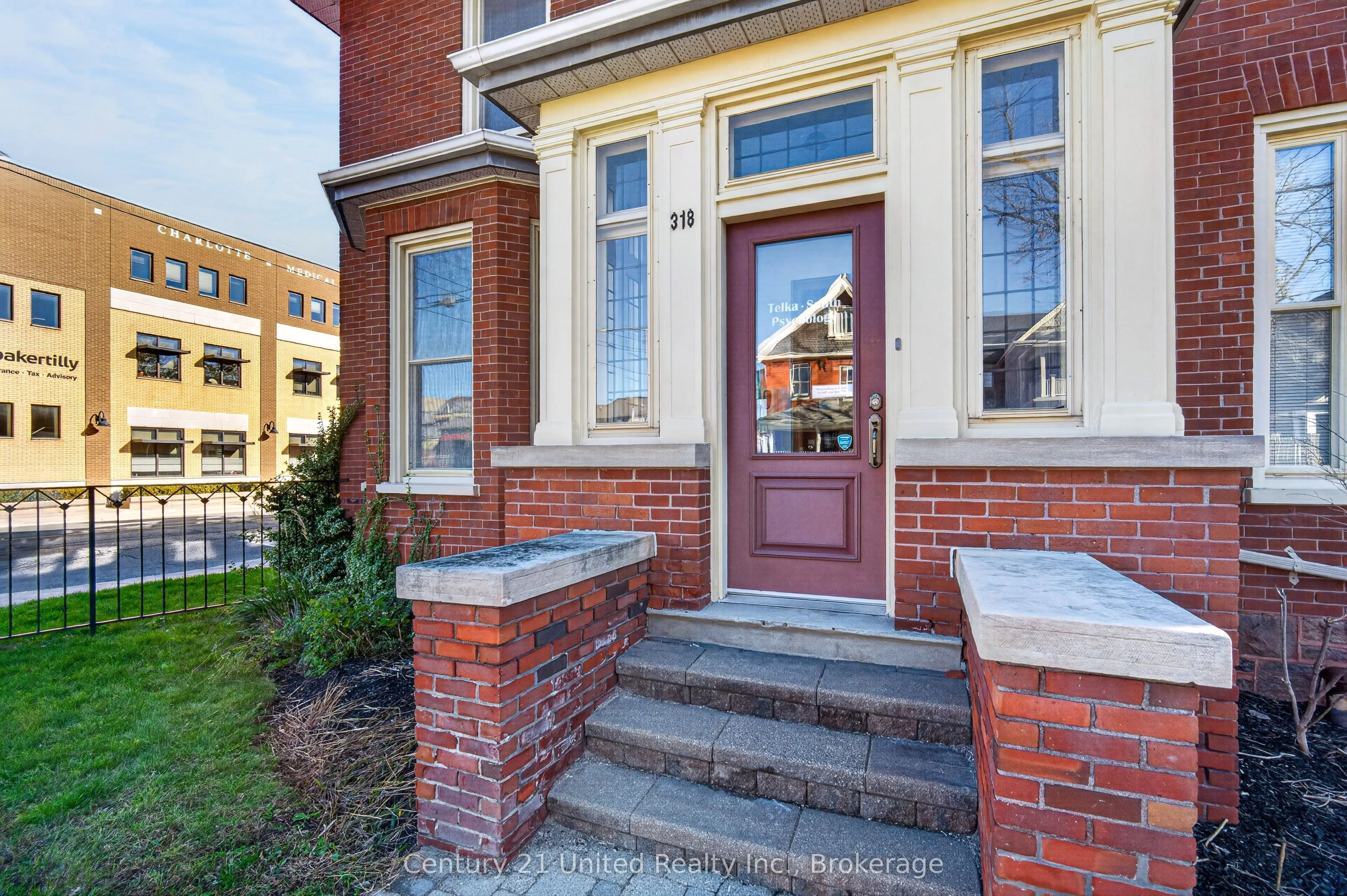 318 Stewart Street