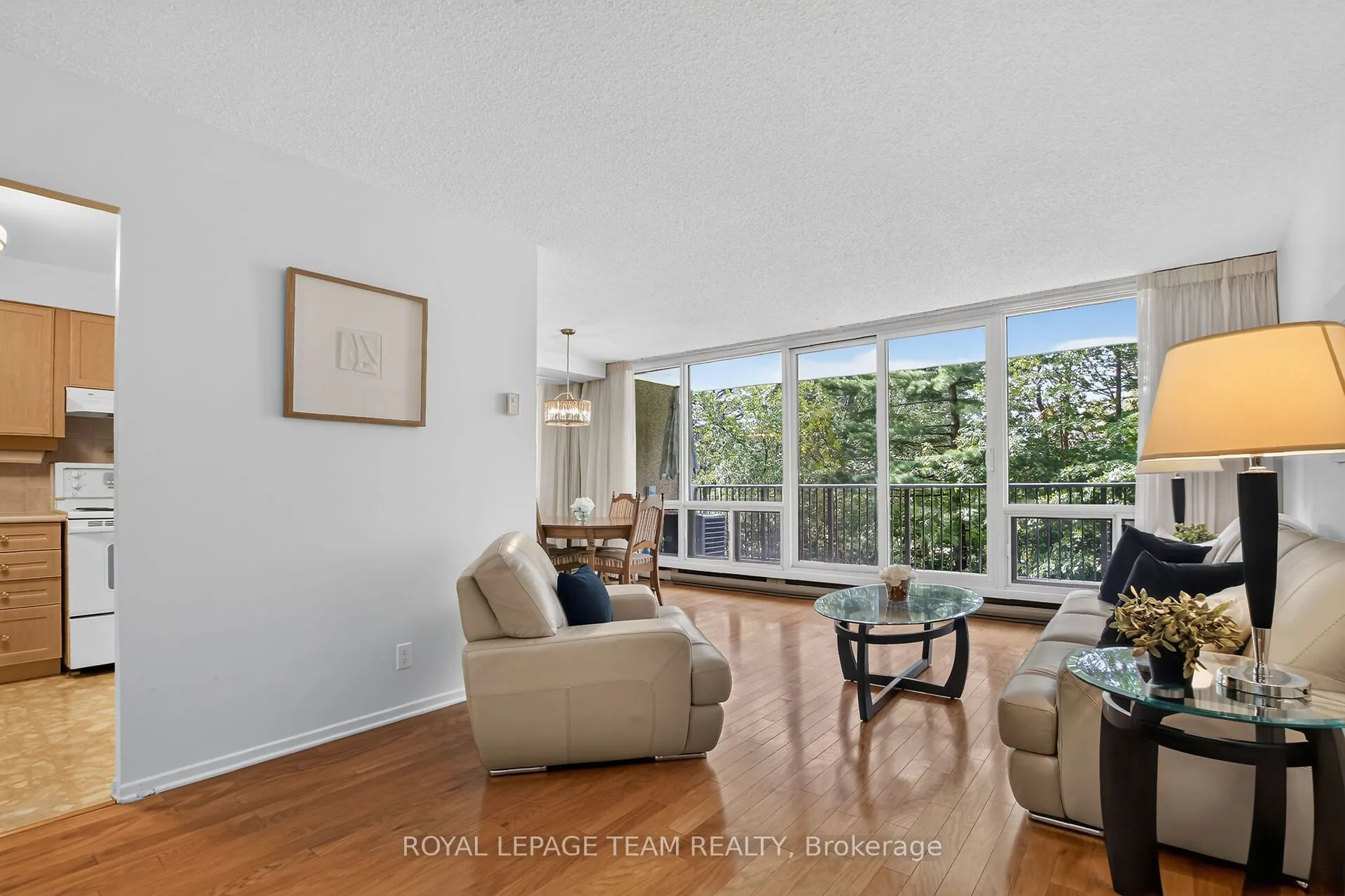 1195 Richmond Road #202