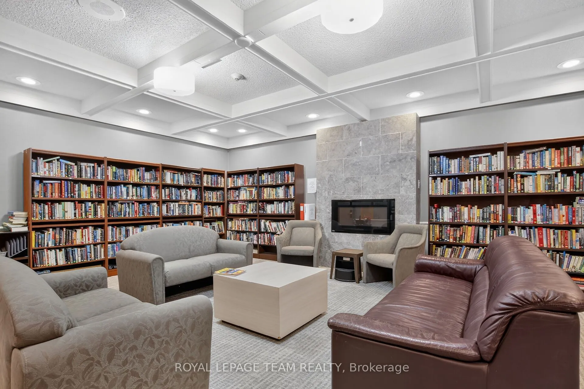 1195 Richmond Road #202