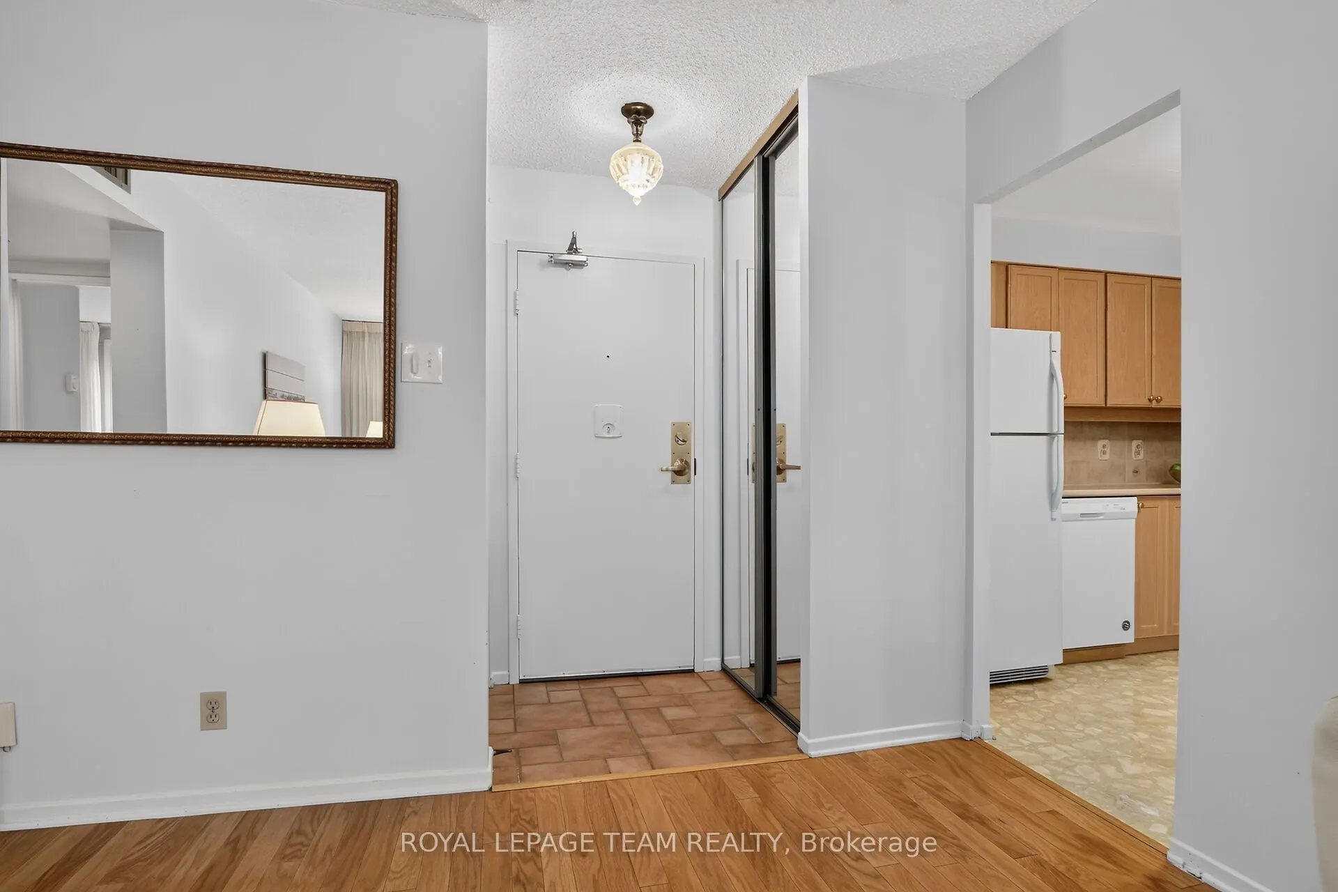 1195 Richmond Road #202