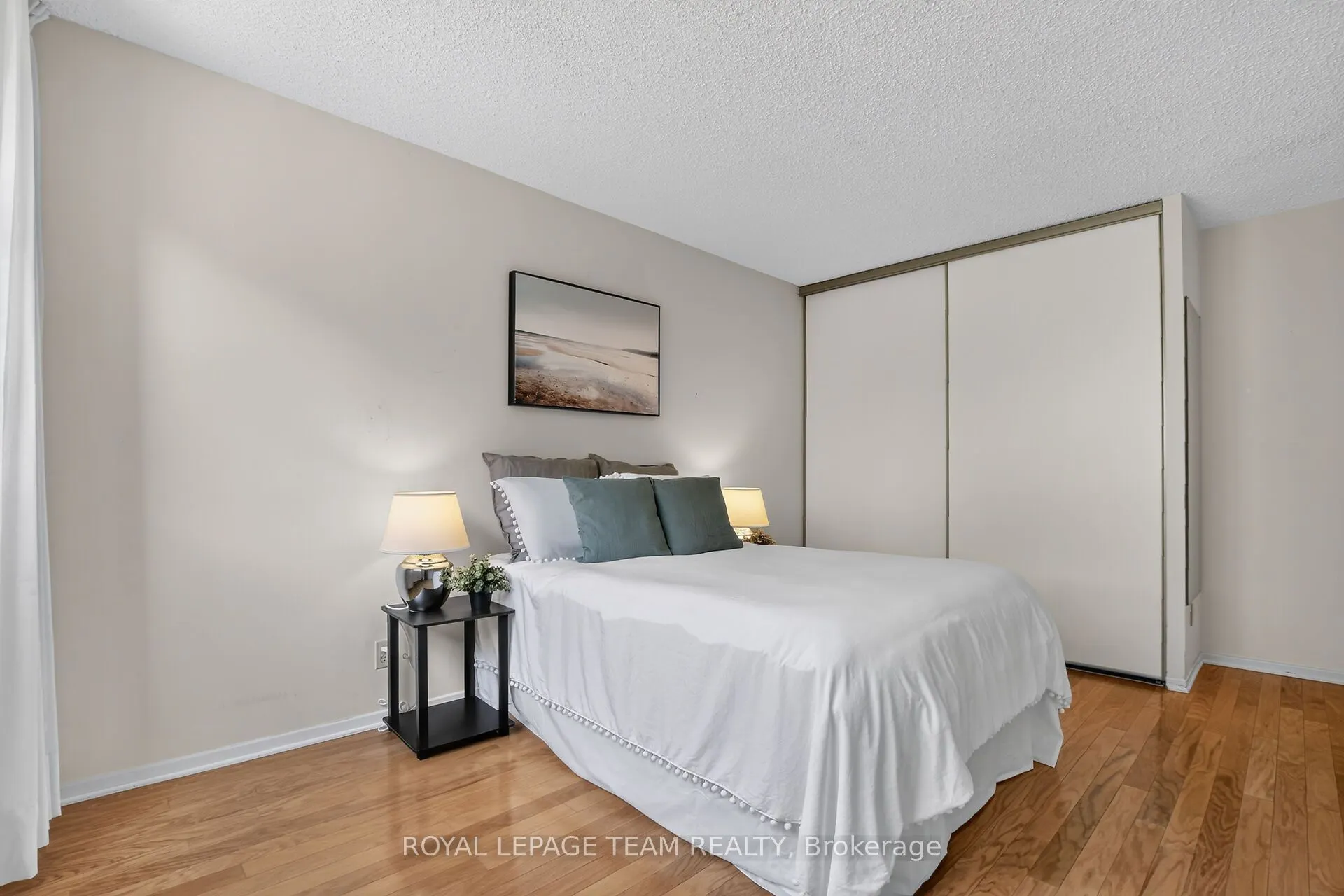 1195 Richmond Road #202