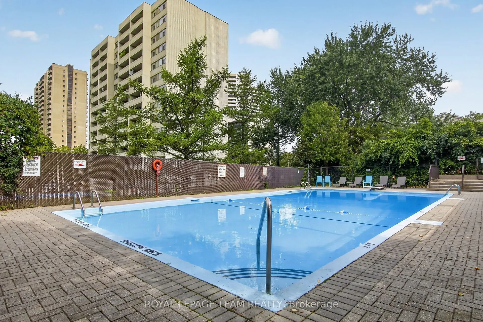 1195 Richmond Road #202
