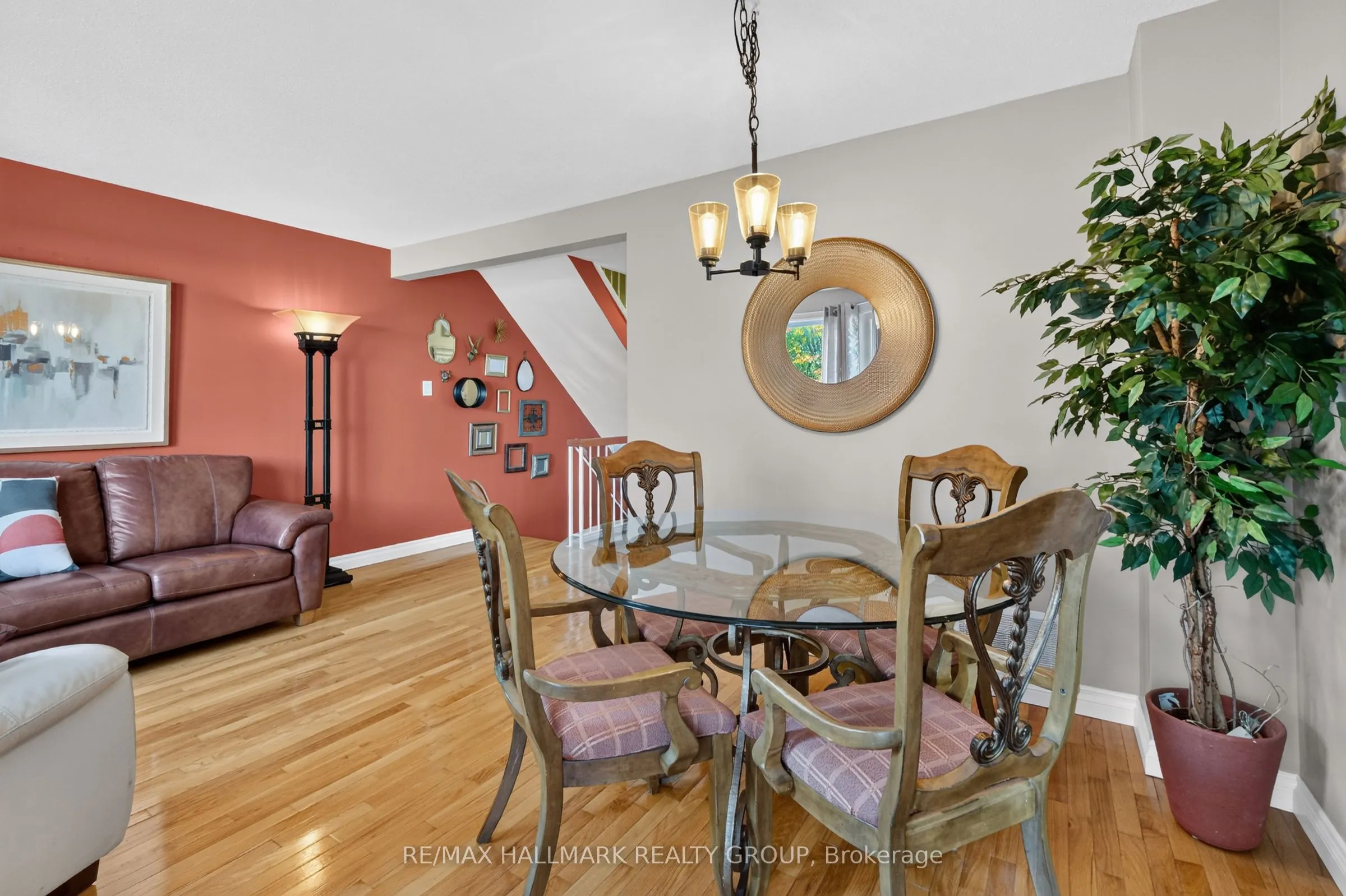 953 Cookshire Crescent #38