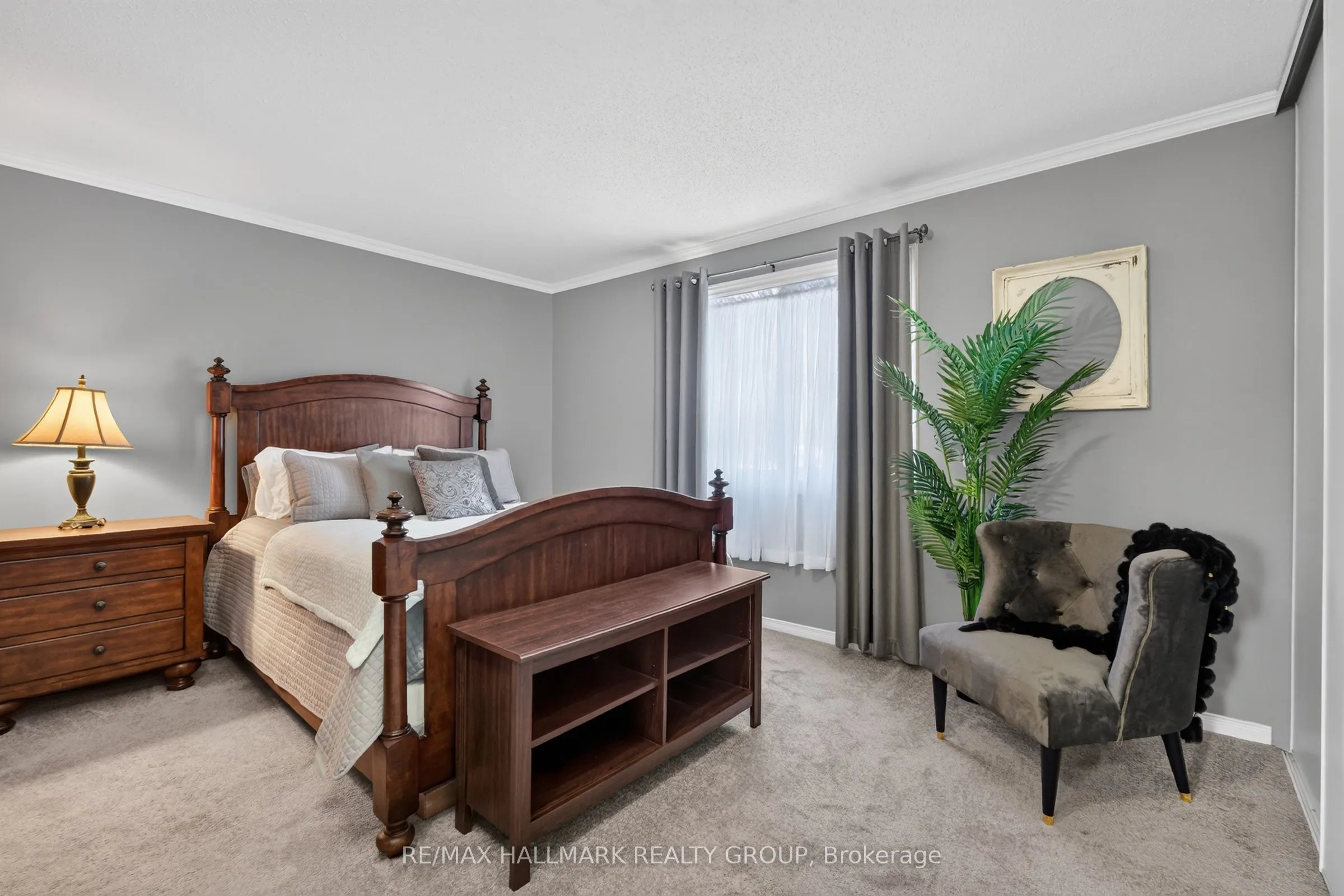 953 Cookshire Crescent #38