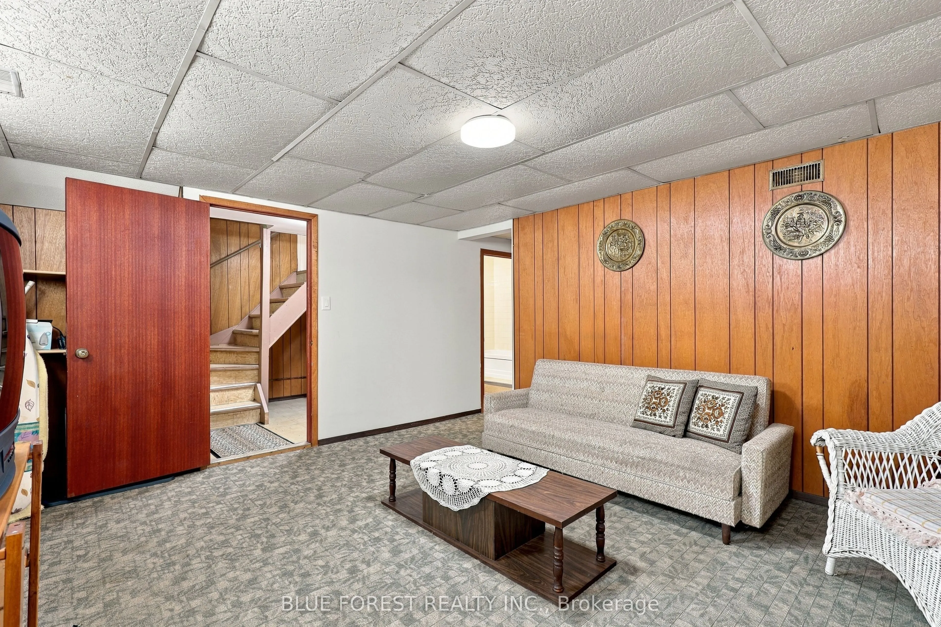 105 Chesterfield Avenue