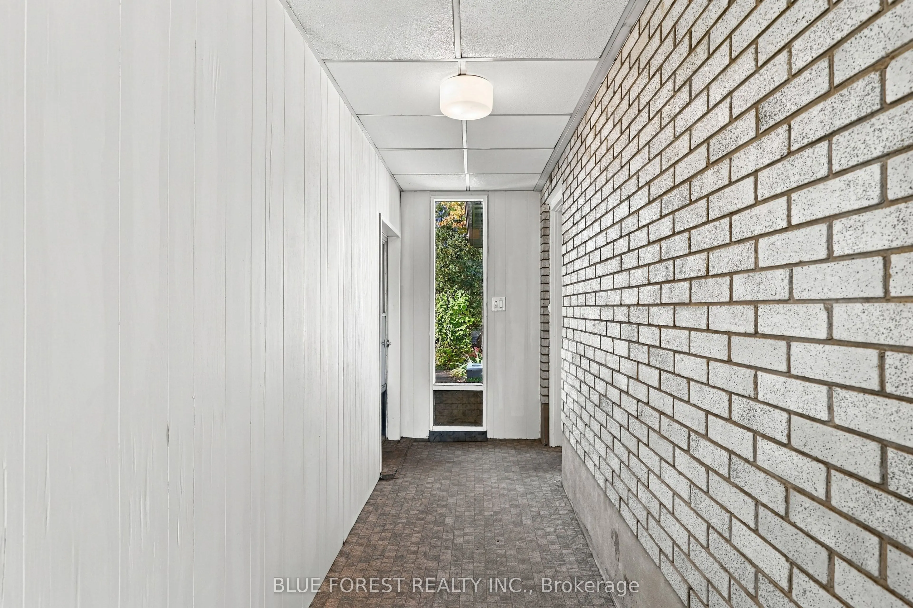 105 Chesterfield Avenue