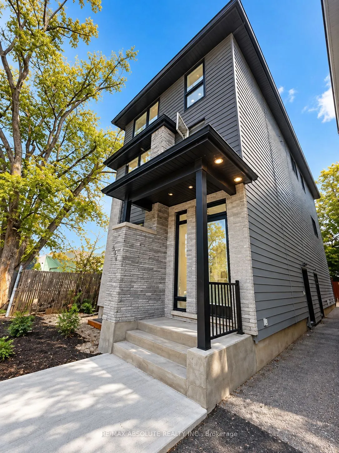 300 Elmgrove Avenue #3