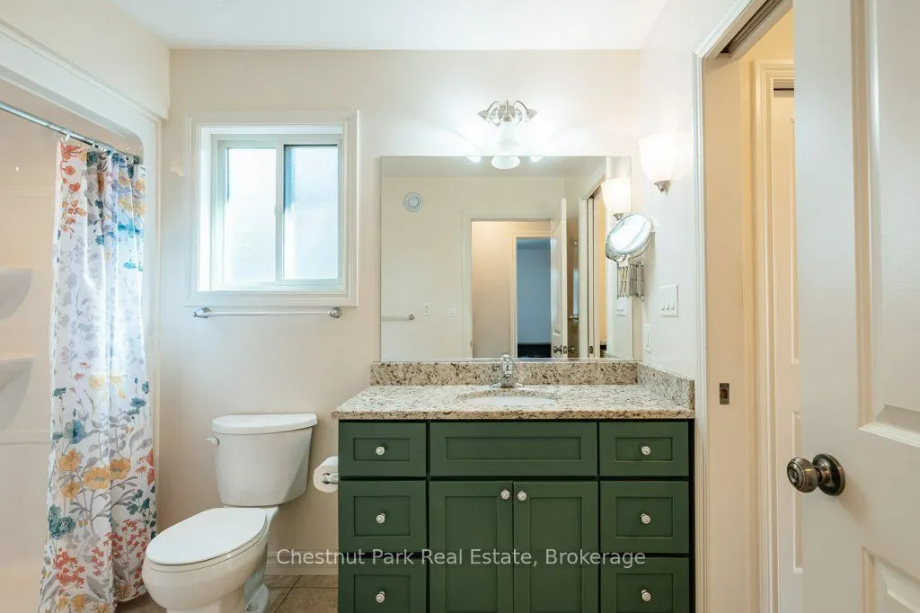 728 Elgin Street