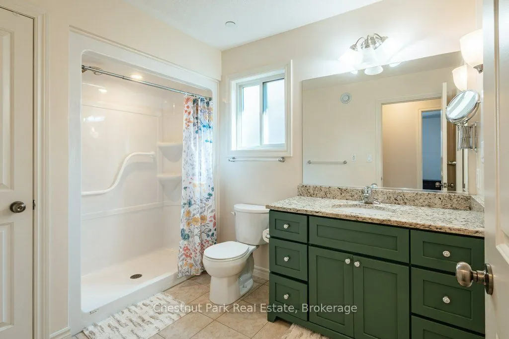 728 Elgin Street