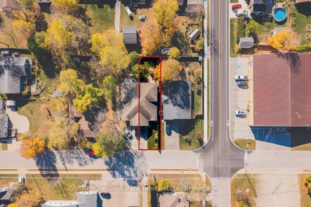 728 Elgin Street